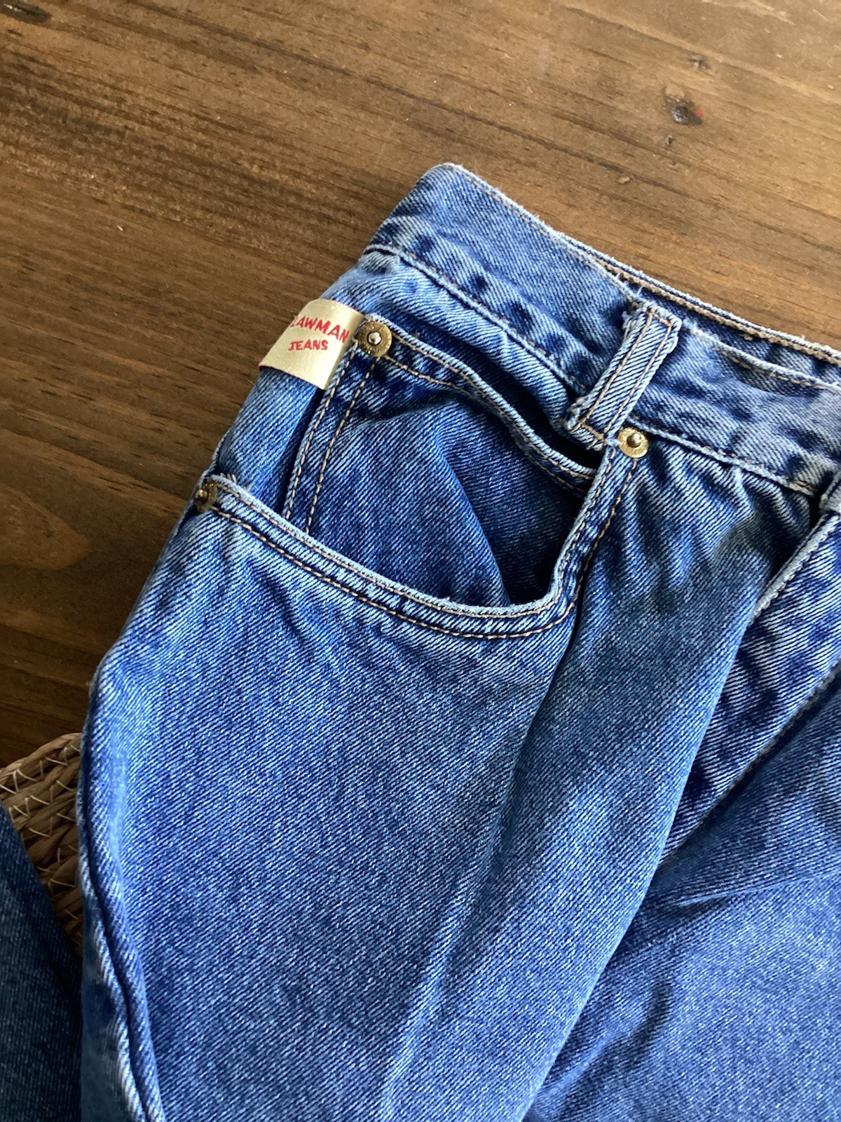 High-rise 80s Women Mom Jeans- Classic Quality Denim Stright Leg Size 3 Blue