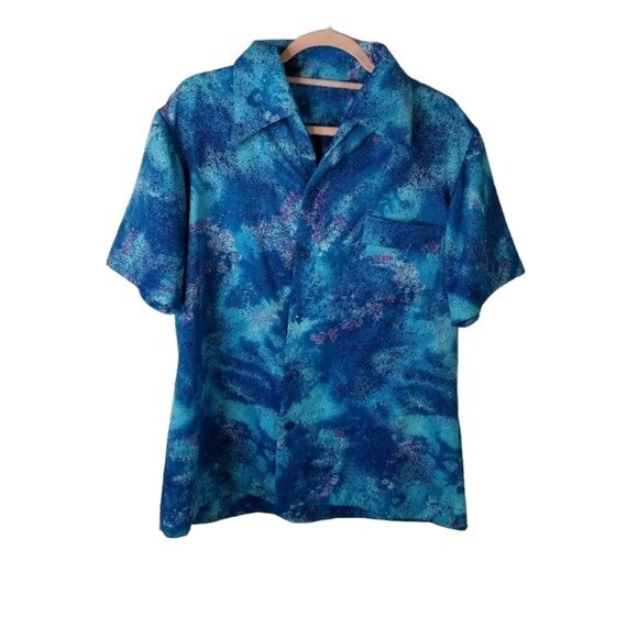 Vtg 70s blue print dagger collar short sleeve top unisex see measurements
