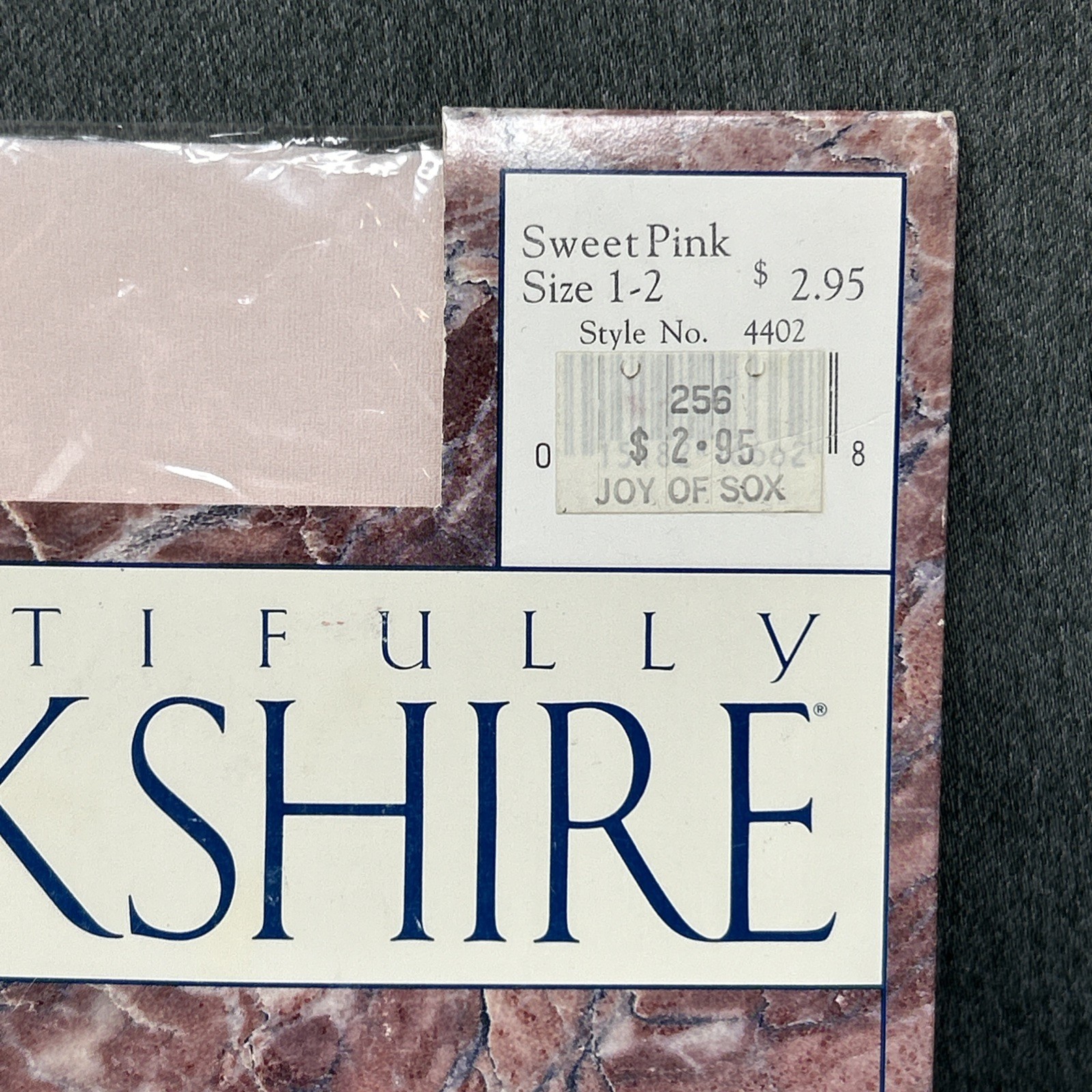 1990 Beautifully Berkshire All Day Sheer to Waist Sandalfoot Pink Pantyhose 4402