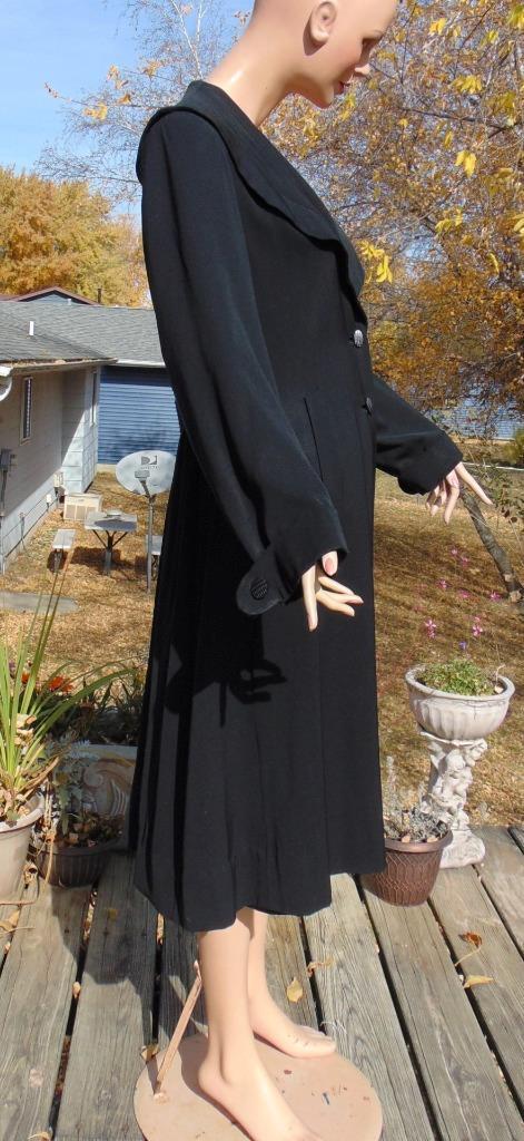 VTG 40s Forstmann Black Gabardine Belted Back Fitted Coat 34W