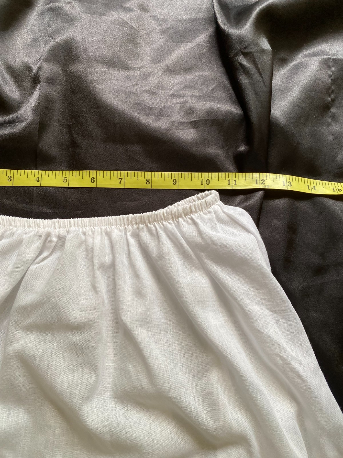 Vintage 1970s You Babes White Cotton Eyelet Tiered Boho Skirt Medium