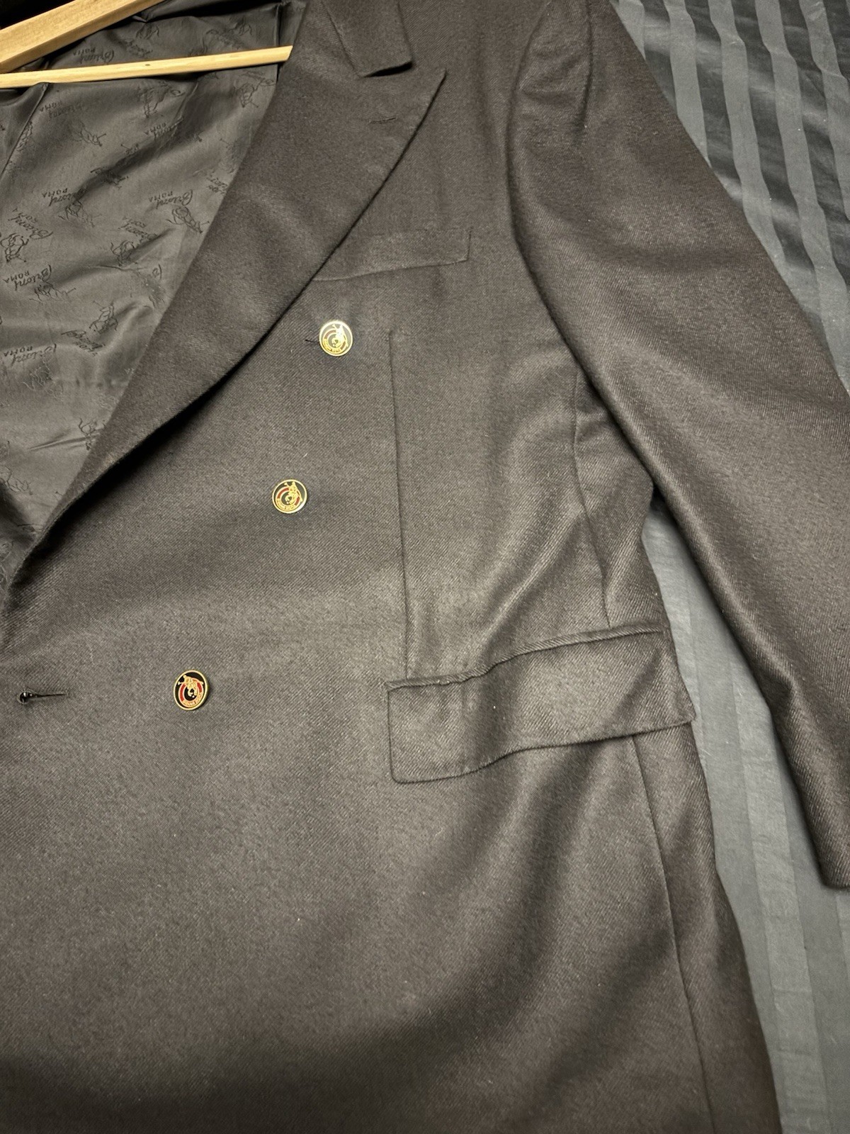 Brioni Roman Style 100% Cashmere Navy Double Breasted Blazer Size 44R EU 54