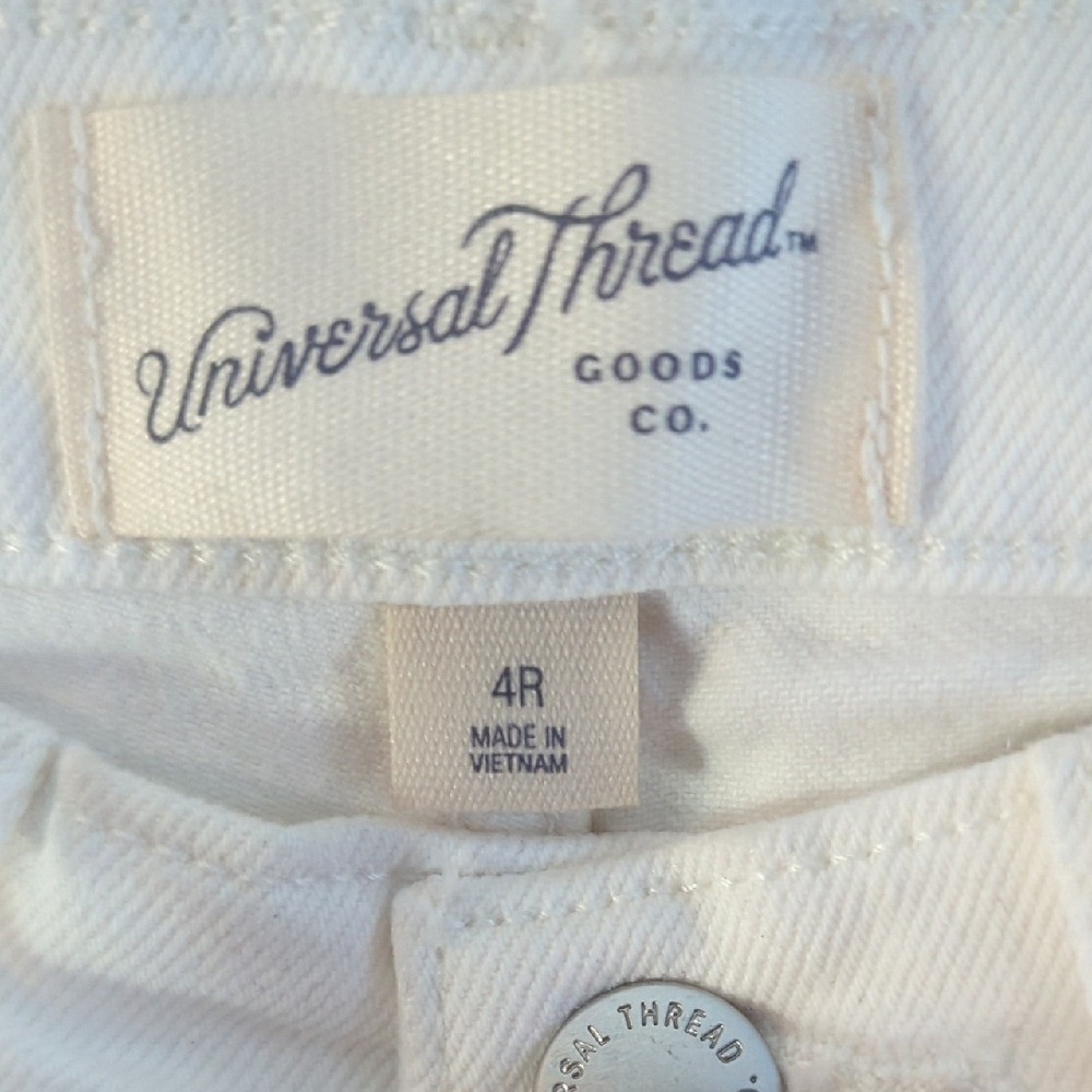 Universal Thread 80s Slim White Jeans | High Rise Vintage Style Distressed Knee
