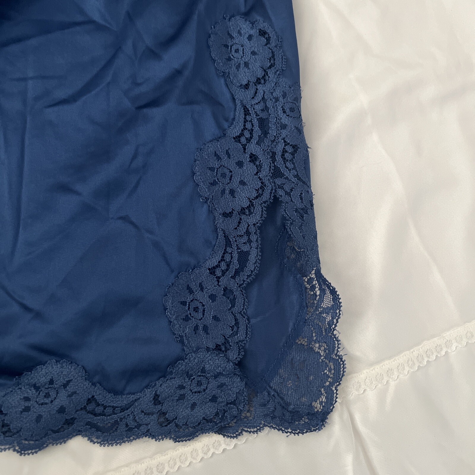 Vtg vasarette Nylon Half Slip blue lace Waist trim usa made Medium