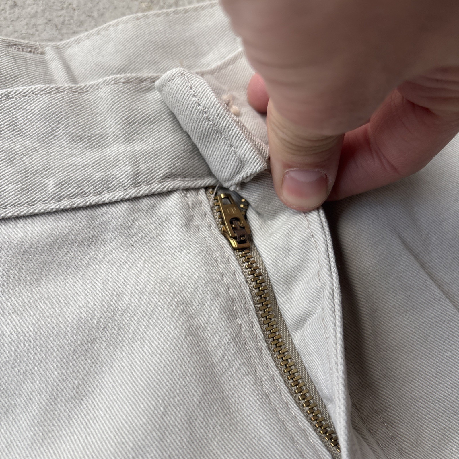 Vintage 90s LEE Cargo Pants Wide Relaxed Khaki Tan Beige USA Juniors 7 S