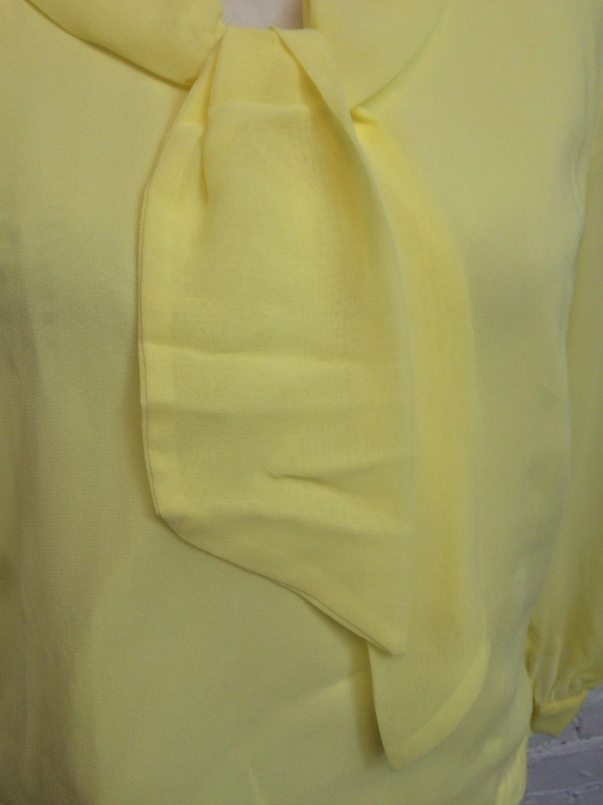 Collegiana vintage 60s 3/4 sleeve tie neck crepe blouse yellow small secretary