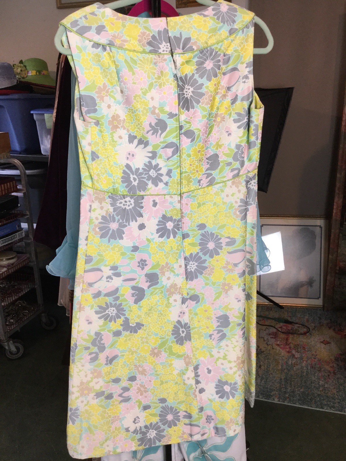 Vintage 1960’s Royal Lynne dress size 14 Floral Pink Green Blue Grey Sleeveless