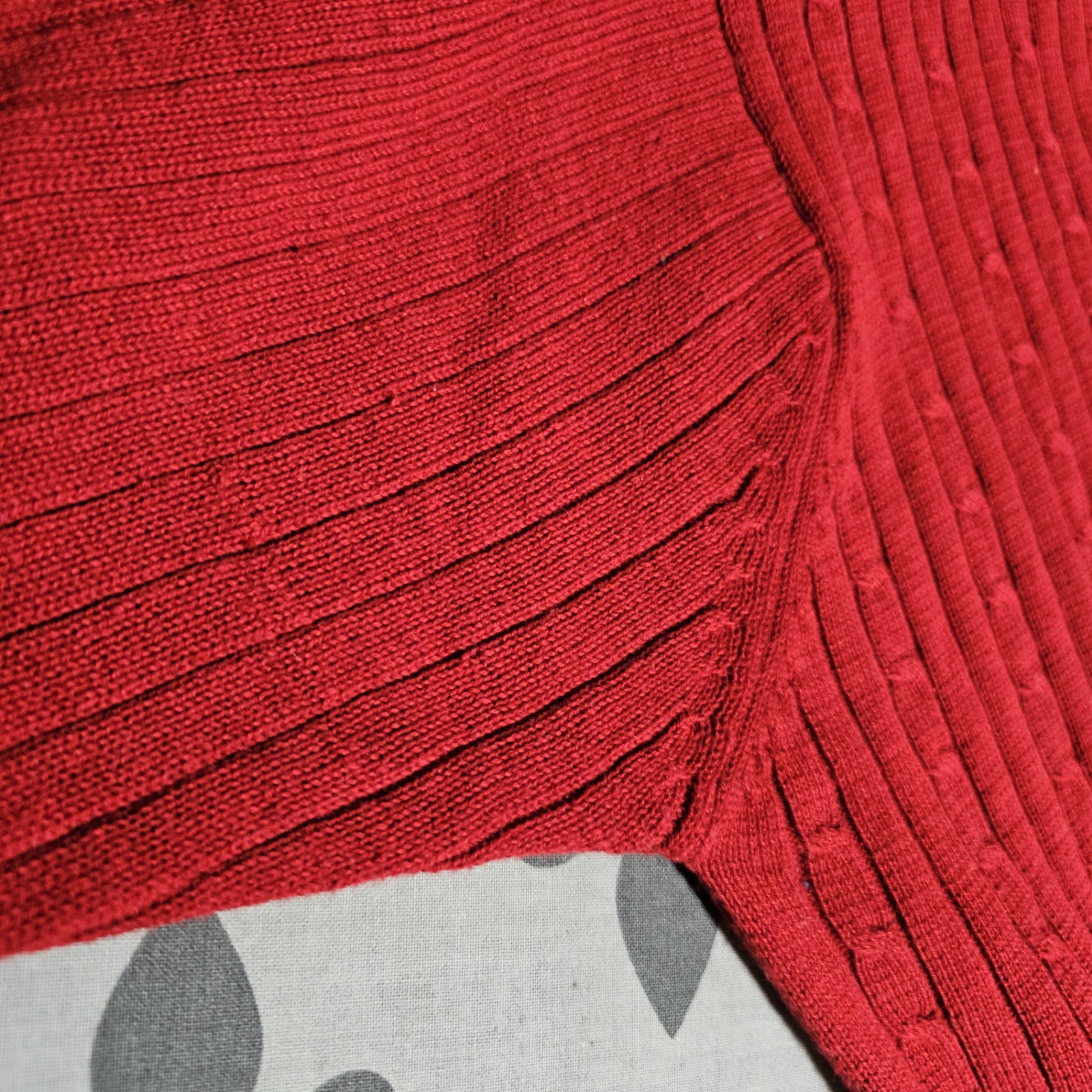 Vintage Kobe By Crystal-Kobe Red Cable Knit Acrylic Pullover Sweater 80s or 90s