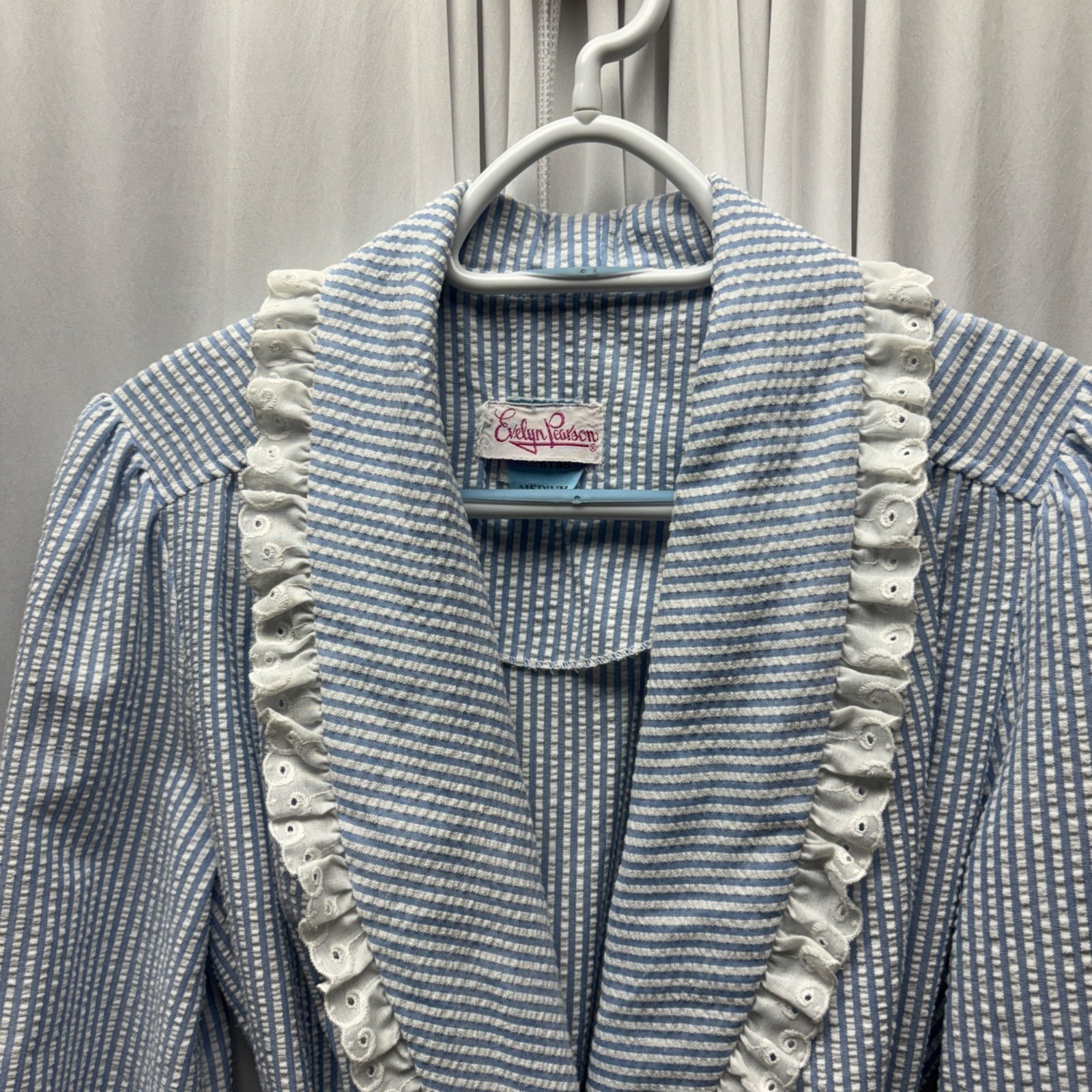 Evelyn Pearson Blue White Striped Long Womens Robe Sz Med Belted Ruffle Trim VTG