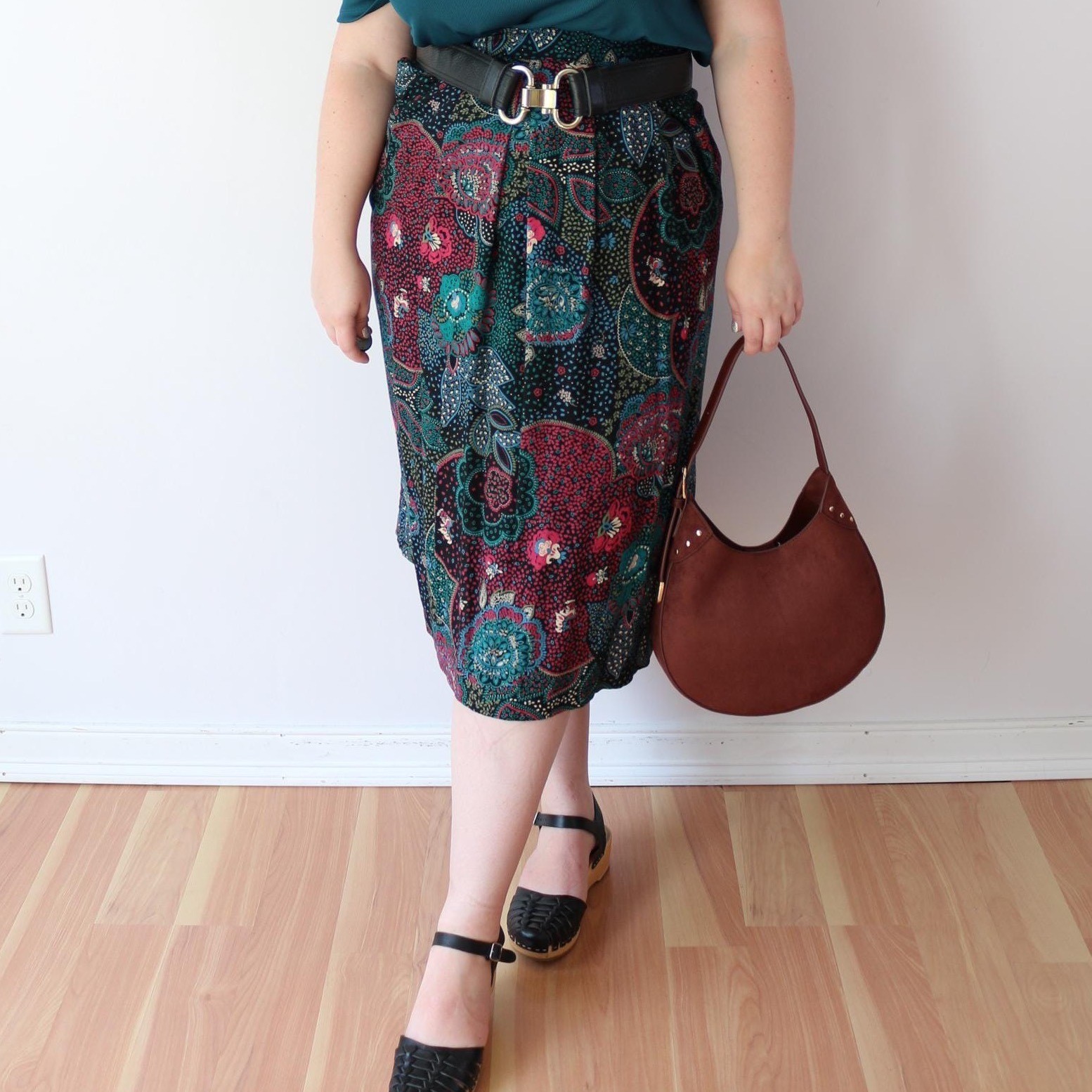 SIZE M/L Vintage 90s Midi Skirt Black Teal Pink Paisley Rayon Pockets Funky Boho