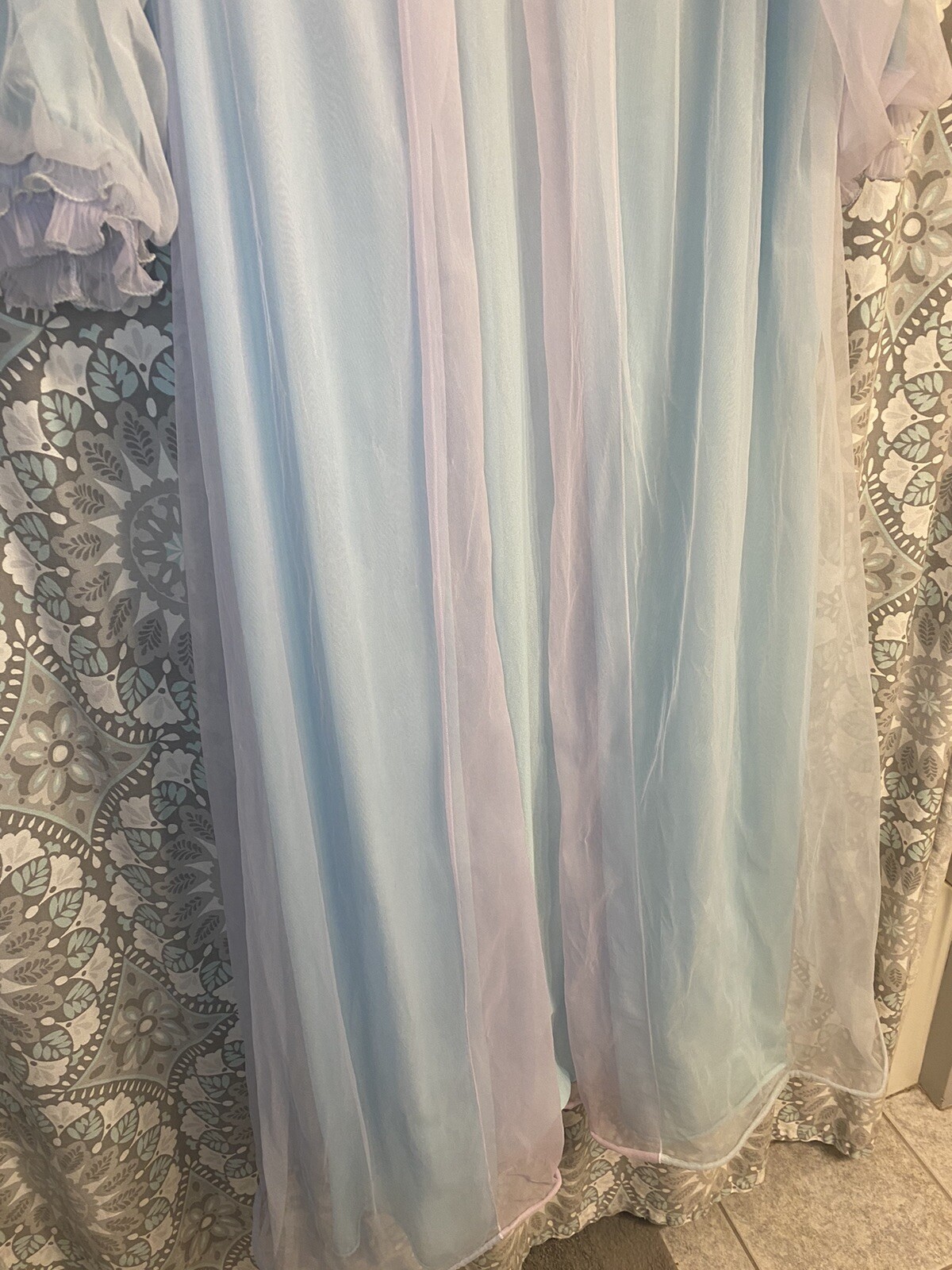 Vintage Cheoette 2 tone 2 layer Chiffon Peignoir Robe Med Blue & Purple