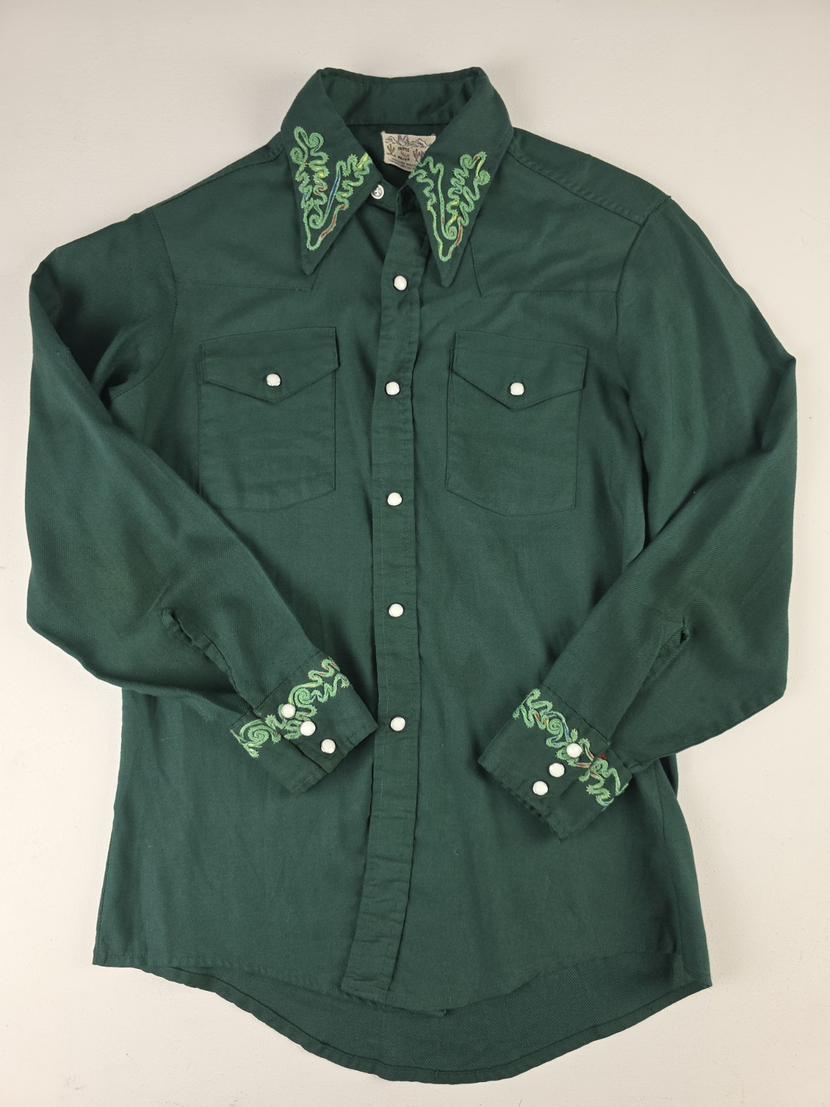 Vintage 60’s Triple LLL Brand Women’s Embroidered Pearl Snap Western Shirt M