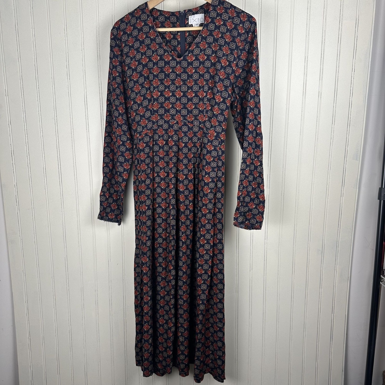 Vintage EXPO Dress From The 1980’s With Zipper & Tie Back in Size 14