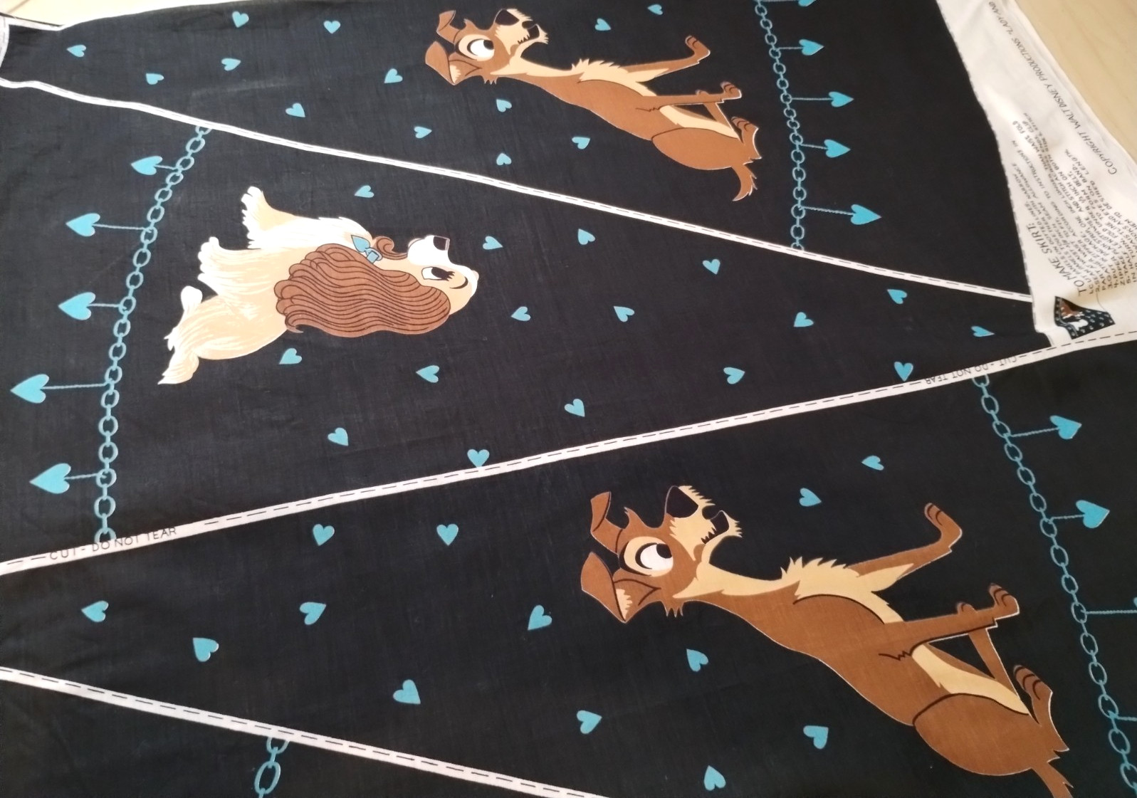 RARE NOS VTG 50’s Disney Lady & The Tramp 14 Panel Circle Skirt Fabric