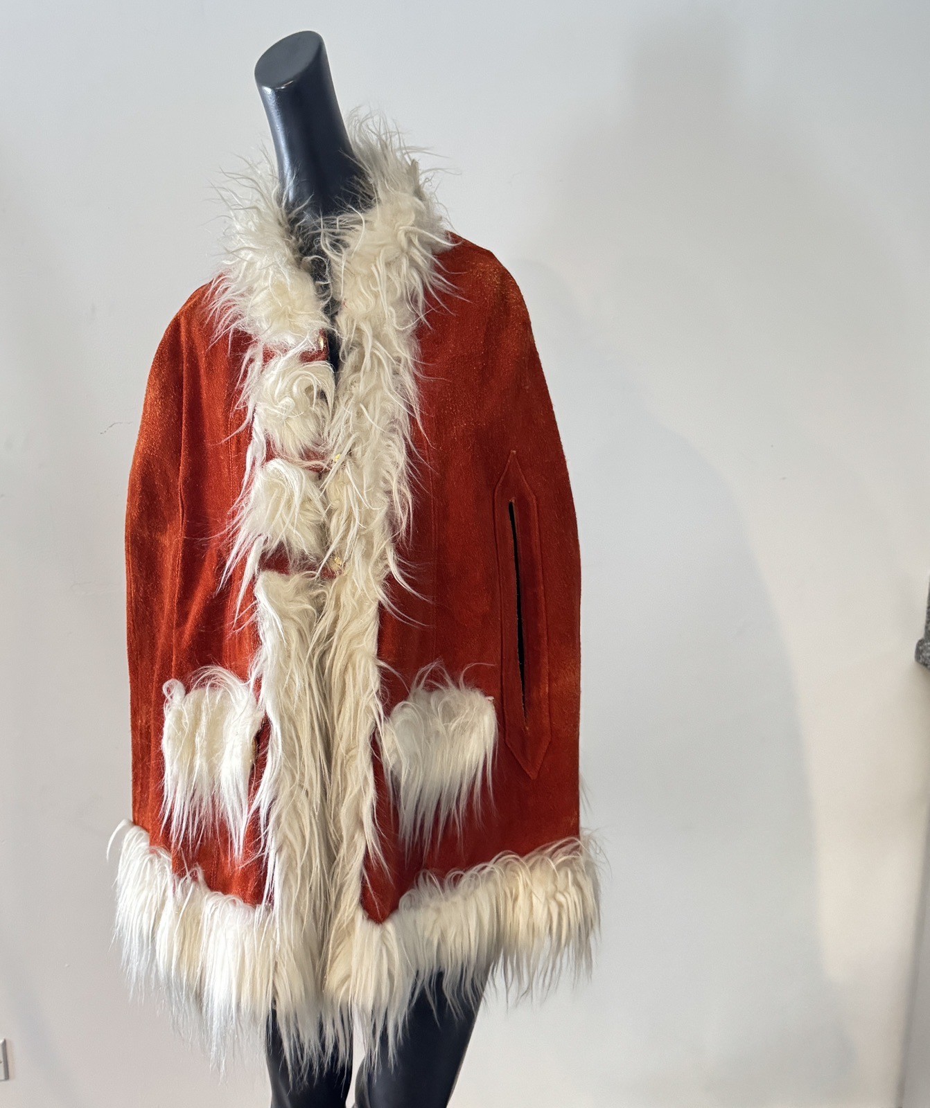 Vtg Suede Faux Fur Trimmed 60s 70s Poncho Jacket Cape Hippy MOD Princess Coat
