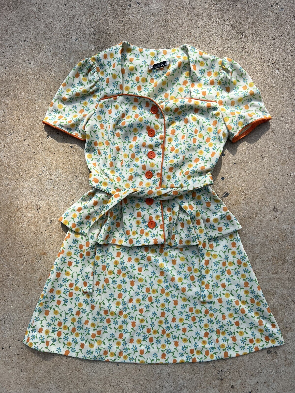 Vintage 1970s Mini Skirt And Blouse Tow Piece All Over Floral Print Funky XS