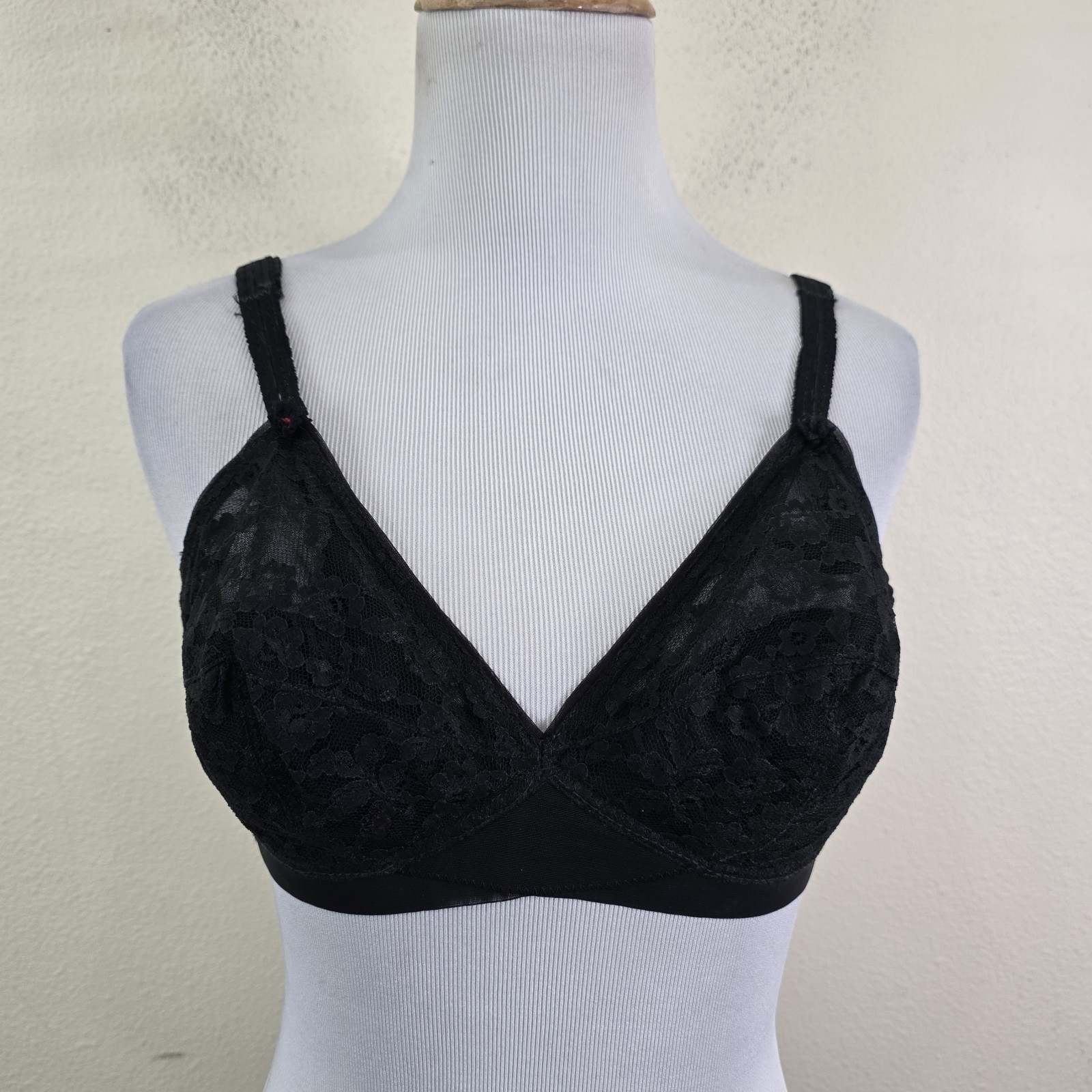 Vintage 1960s MCM FORMFIT BLACK Lace Semi Sheer Adjustable Wirefree Bra 36C