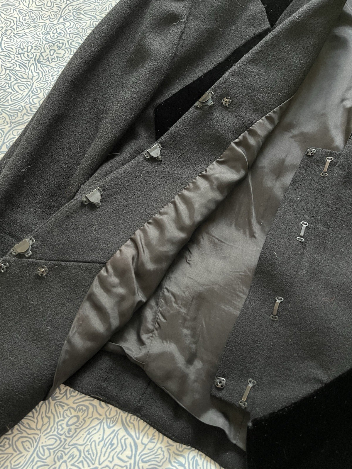 Amazing Vintage Cache Black Wool & Velvet Harlequin Crop Jacket Tassels Sz 2/XS