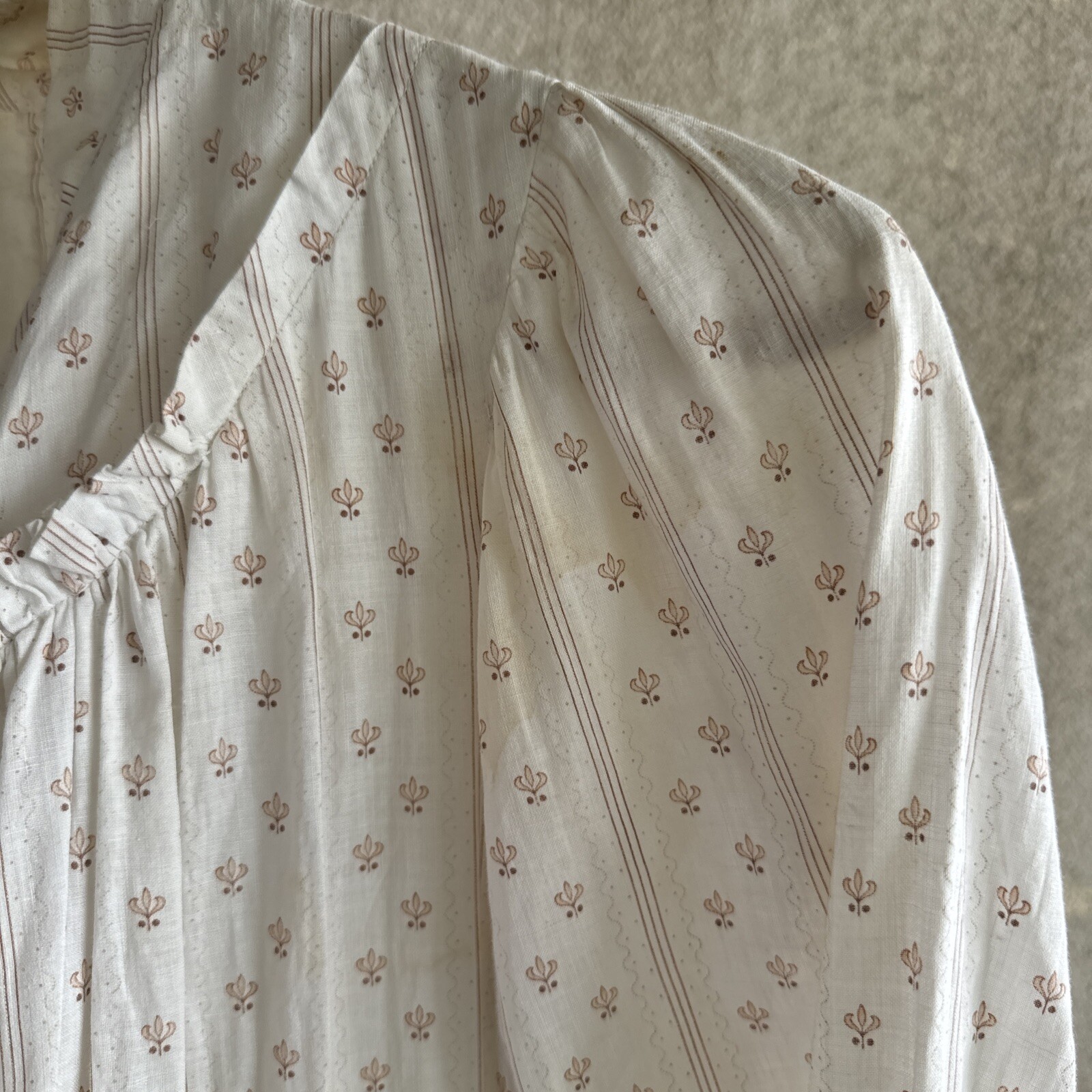 Antique Victorian White & Pink Calico Print Cotton Dress Mother of Pearl Vintage