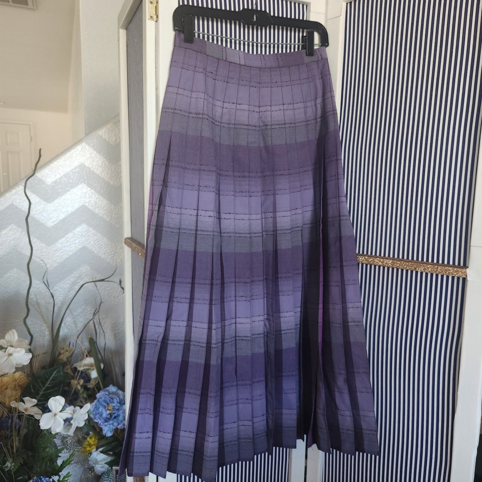 Vintage Pendleton Purple Plaid Pleated 100% Wool Maxi Skirt Size 6 Dark Academia