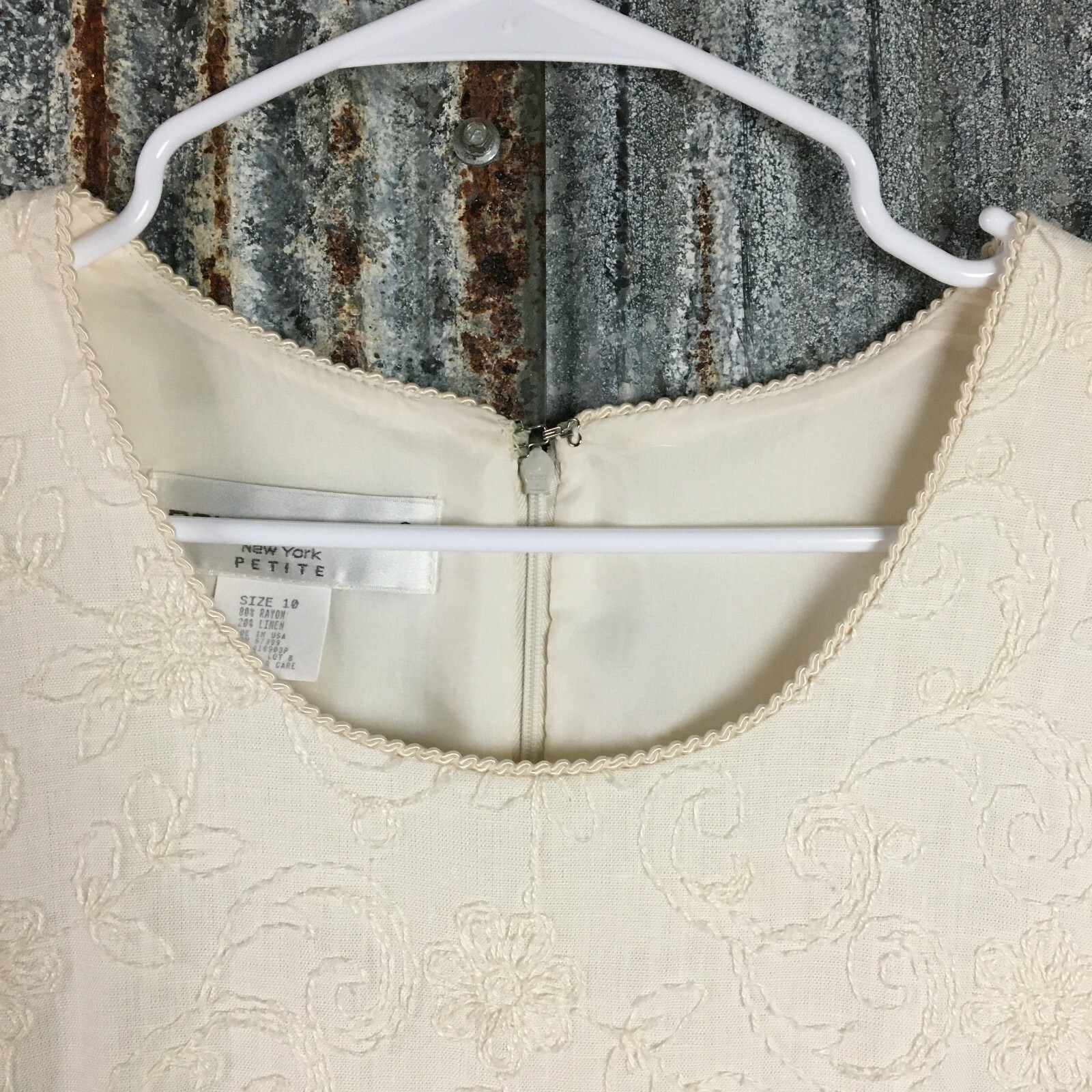Donna Ricco Dress Womens 10 Sheath Embroidered Drop Waist Off-White Molly Ringwa