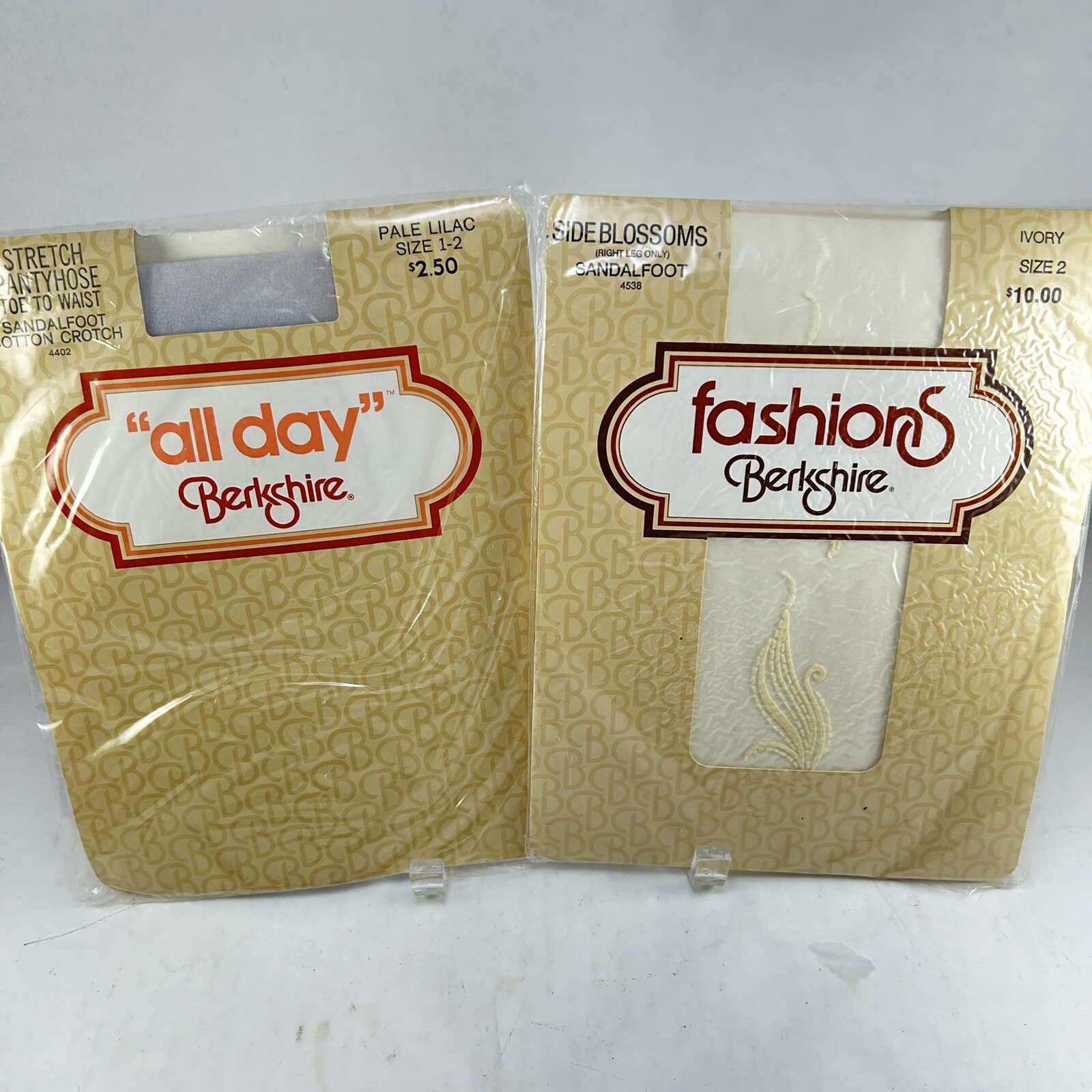 Vtg Lot 2 Berkshire All Day Pantyhose 1980 Pale Lilac Ivory Blossoms Size 2 Nos