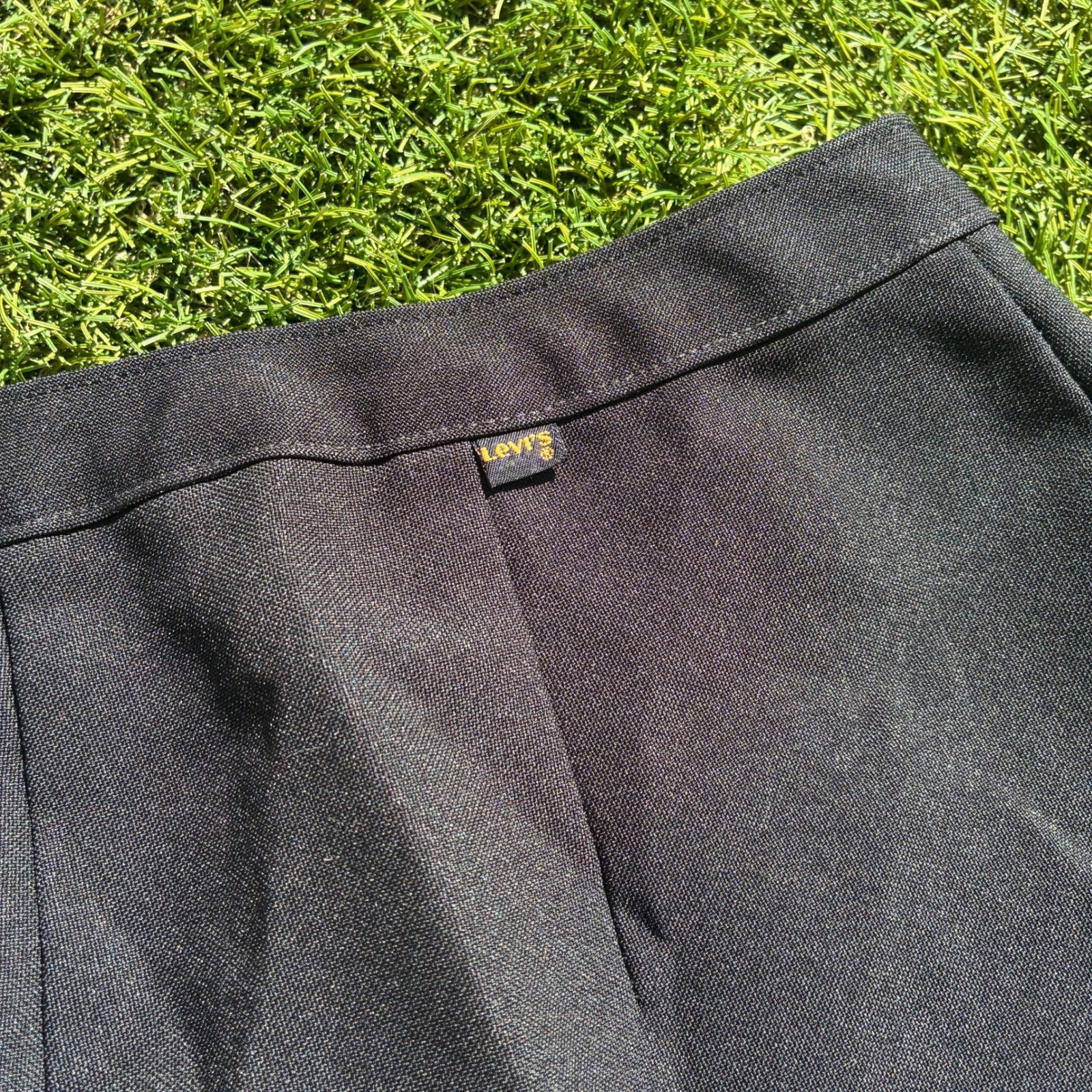 Vintage Levi’s Black Straight Leg Trousers 27×30