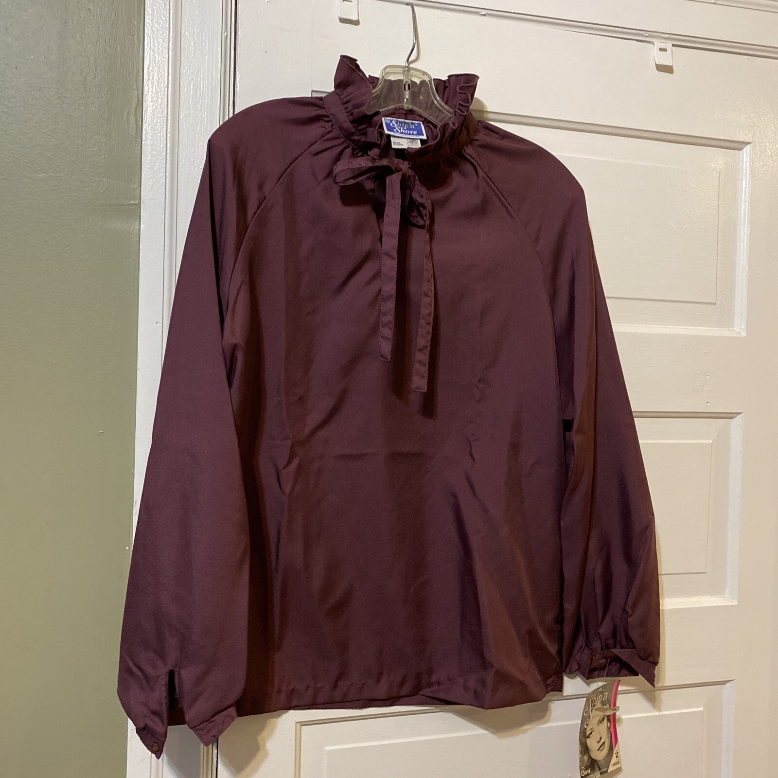 Ship N Shore Vintage solid burgandy Blouse Women Size 12 NWT Tie at Neck Retro