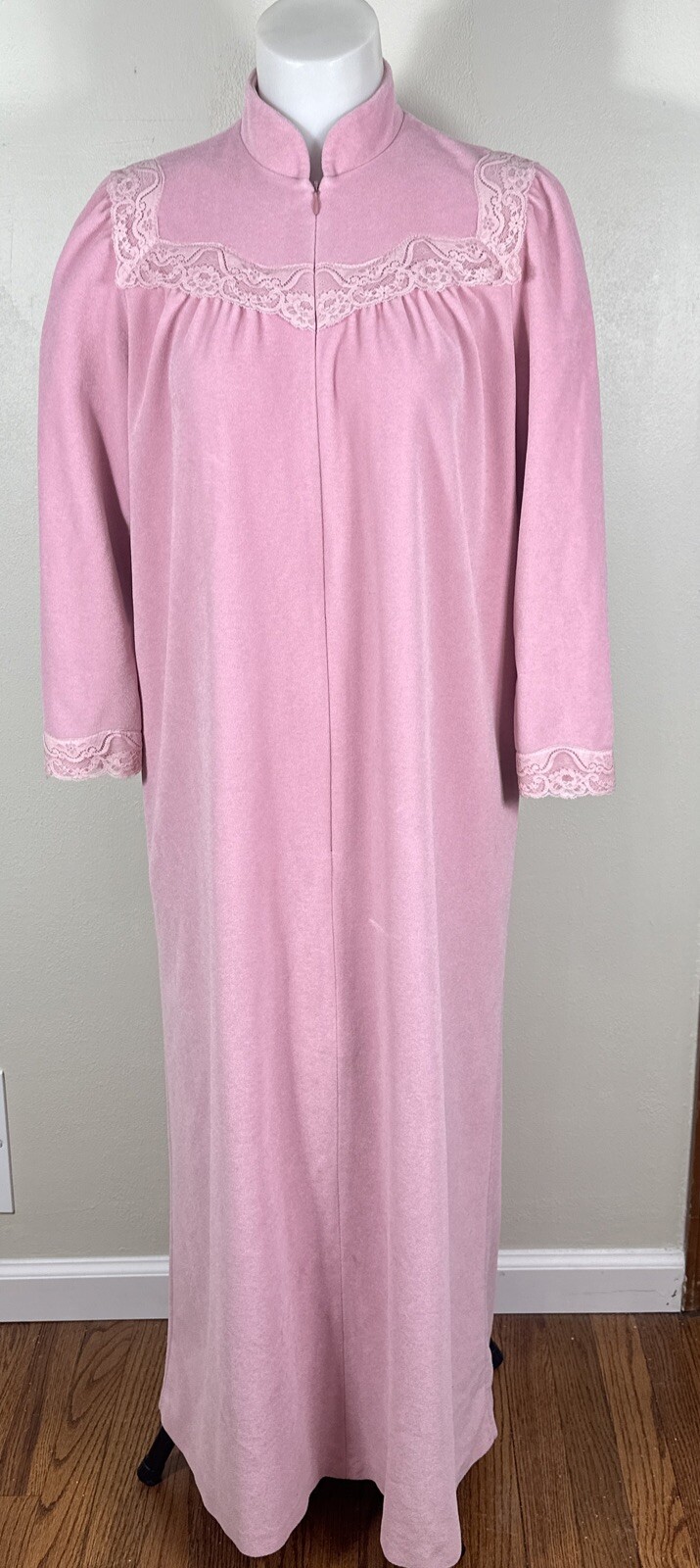 Vintage Vanity Fair Robe Long 1/2Zip Dacron Velour P Small Pink Lace Grandmacore