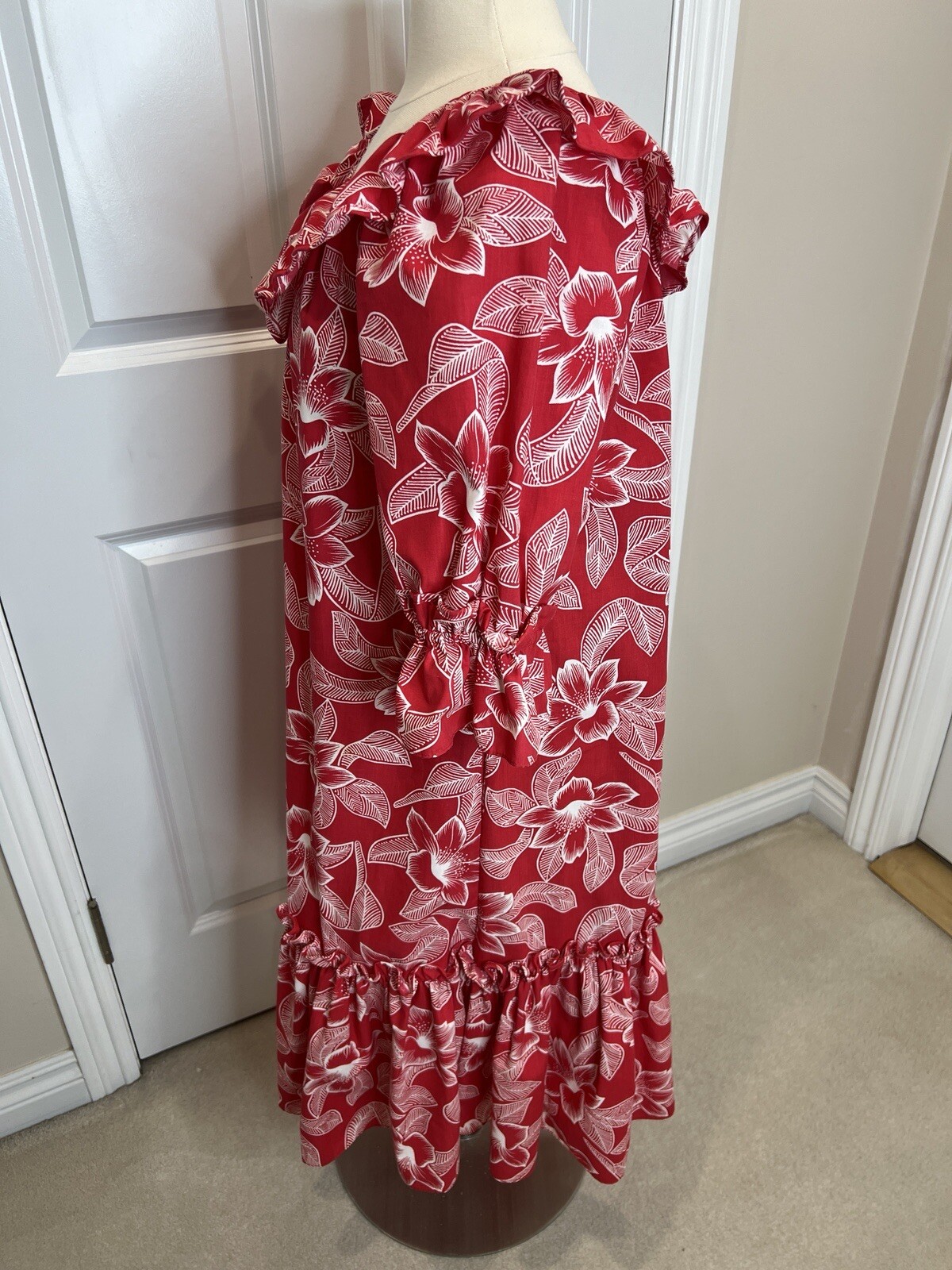 Vintage Pomare’ Dress Floral Hawaiian Bright Red Hibiscus Ruffled Romantic Sz 10