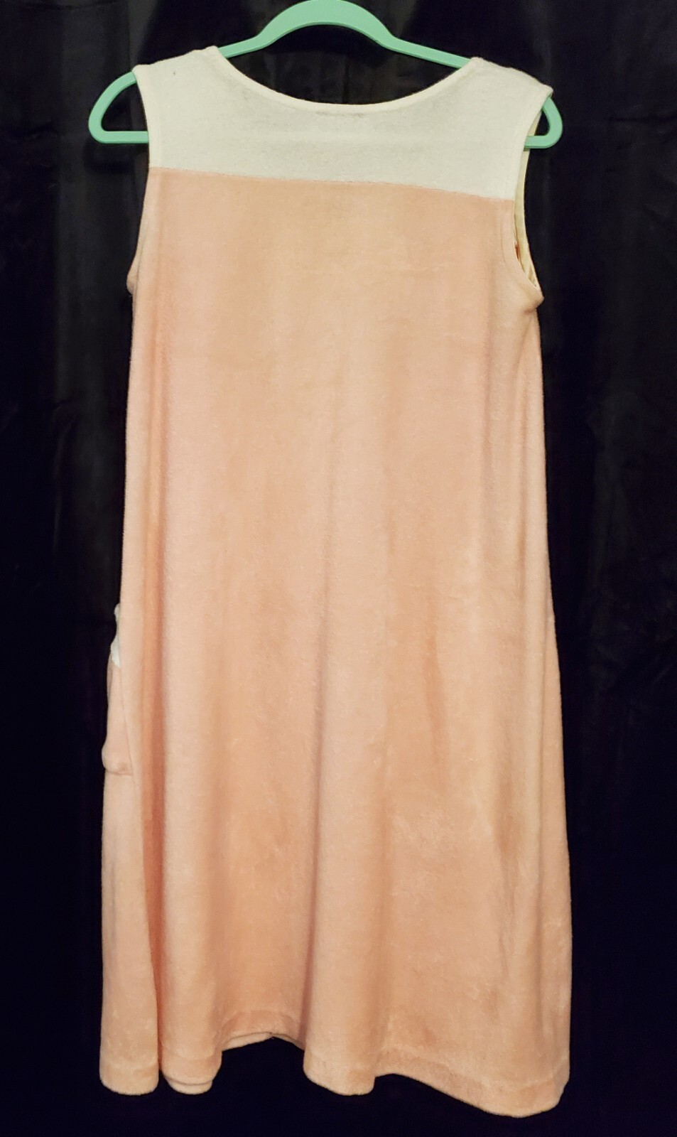 1970s Vintage Gertrude Davenport Women’s Terry Cloth Beach Pool Cover Up.