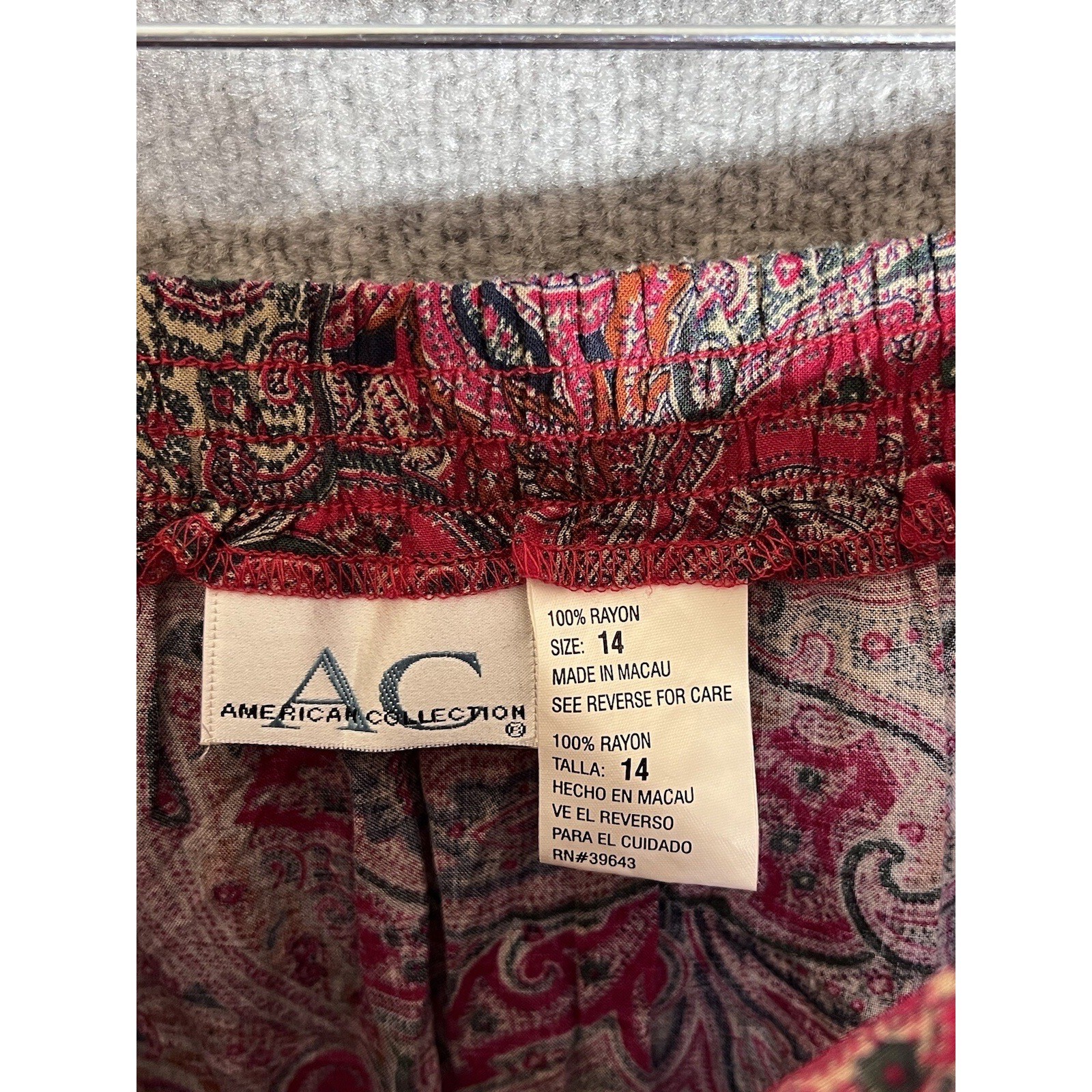 American Collection Maxi Skirt Womens Size 14 Red Paisley Button Front Vintage