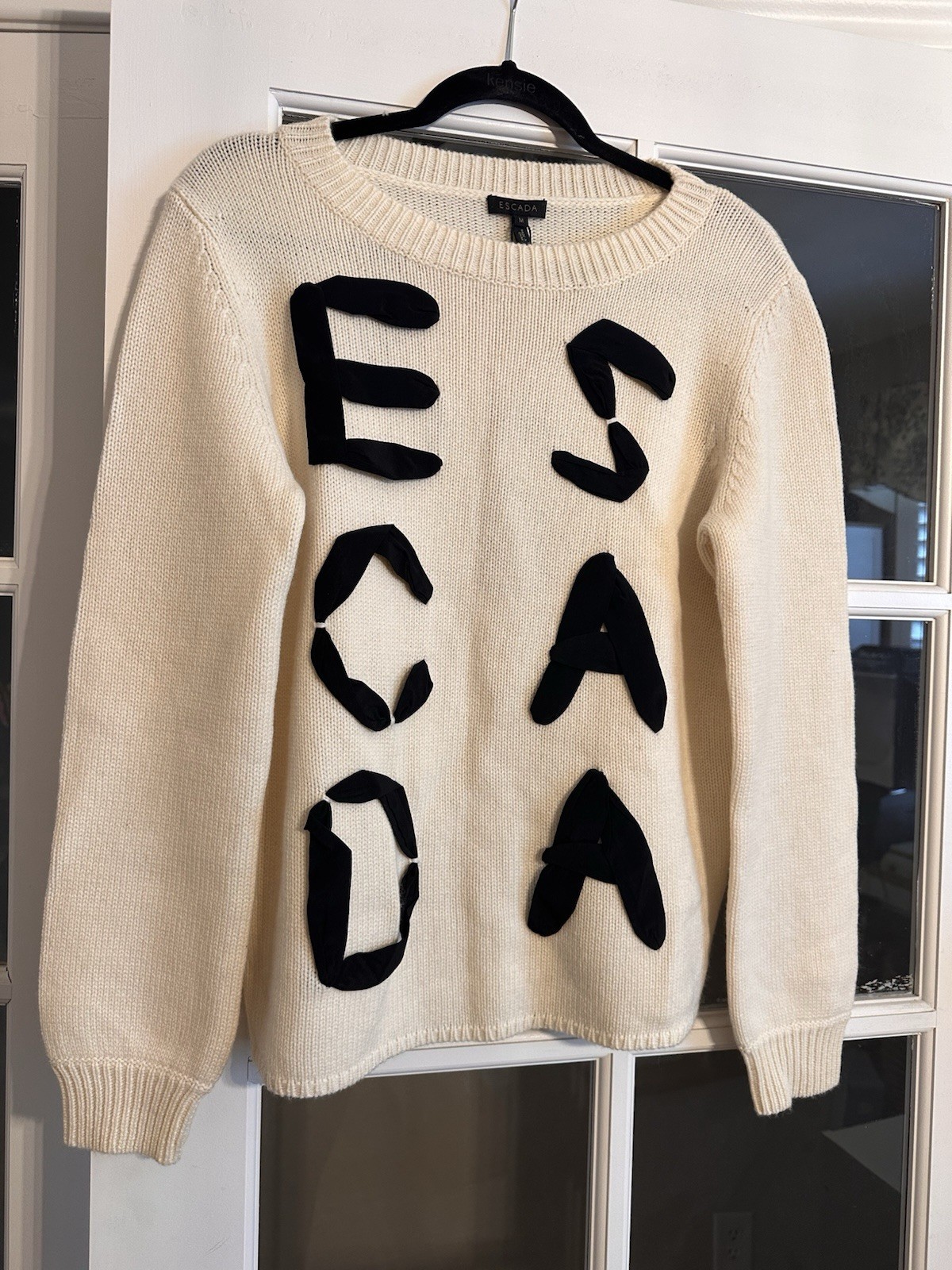 ESCADA Sweater Size Medium M Cashmere Blend Cream Black Ribbon NWT