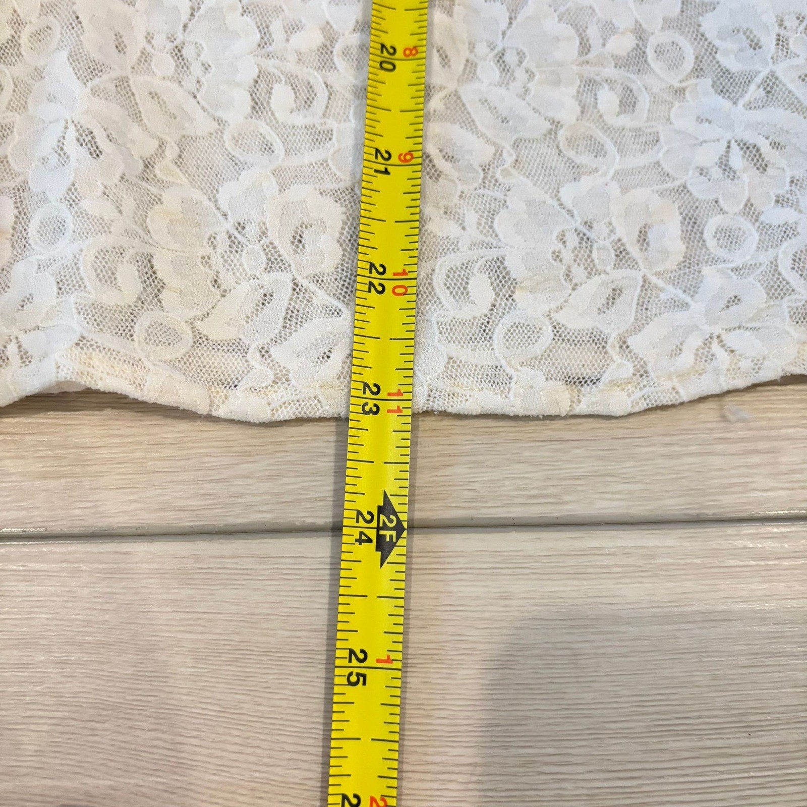 Vintage TR Bentley Lace Tunic Top Short Sleeve Cream Floral Party