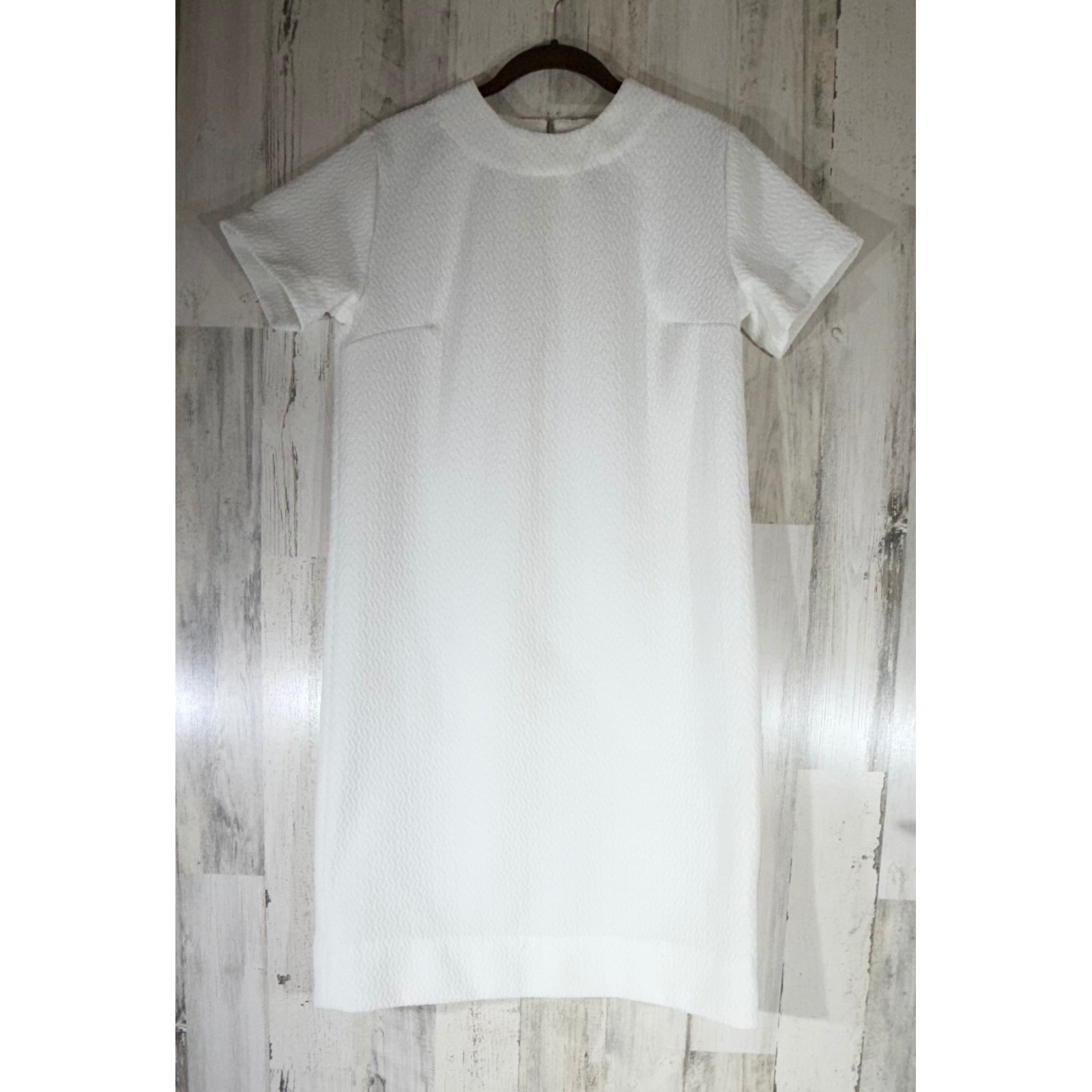 Vintage Shift Dress White Textured Mod 60s Style Short Sleeve High Neck Back Zip