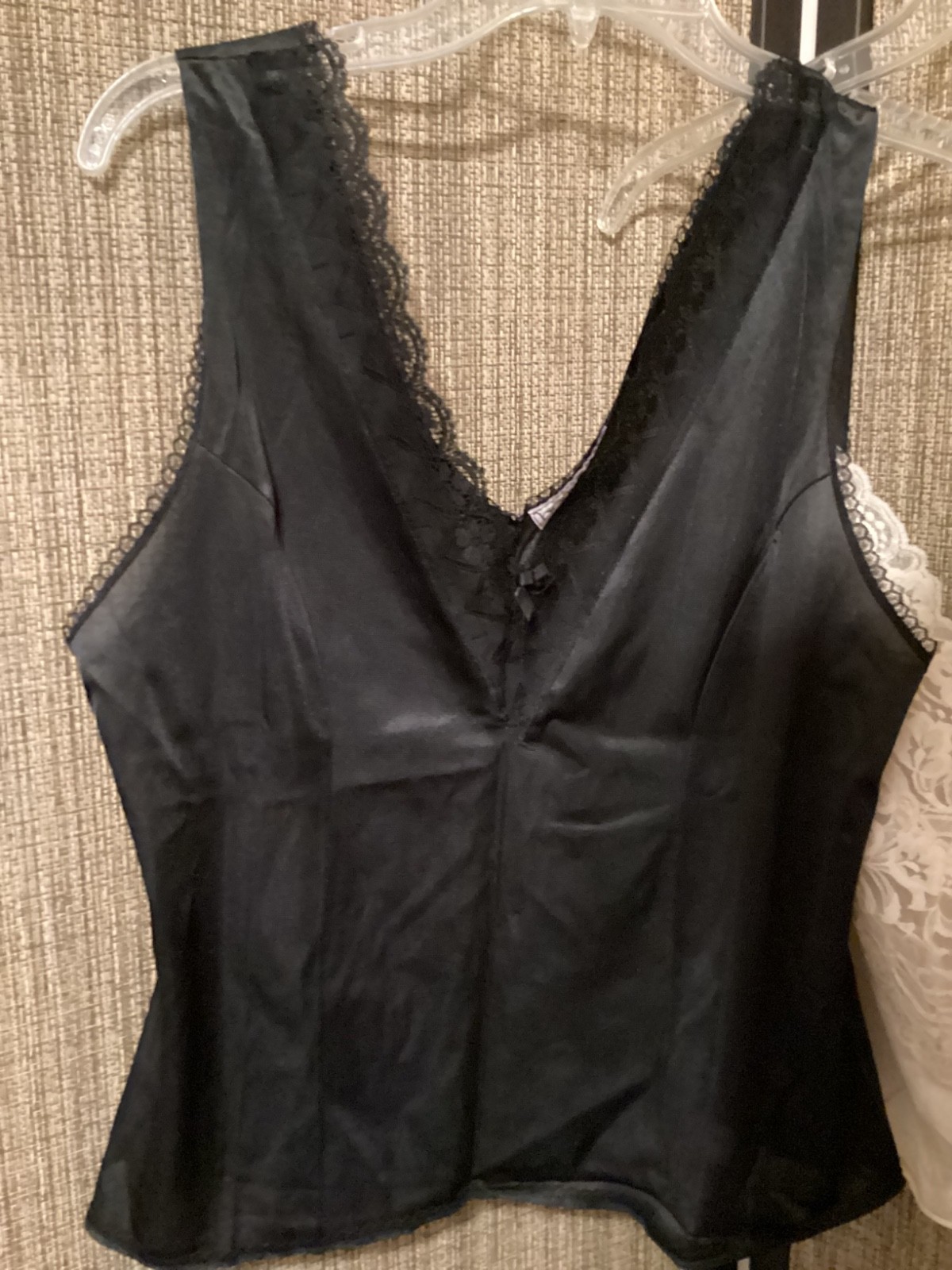 Lot of 2 VTG Satin & Lace Camisoles Ivory & Black Vanity Fair Bonne Nuit 38 L