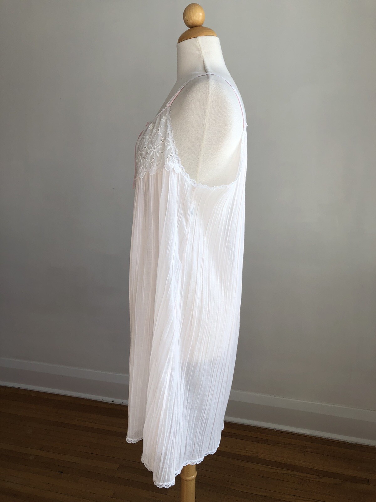 STUNNING VTG JULI OF SLUMBERTOGS Pink Gauzy Cotton & White Lace Nightgown SZ M/L