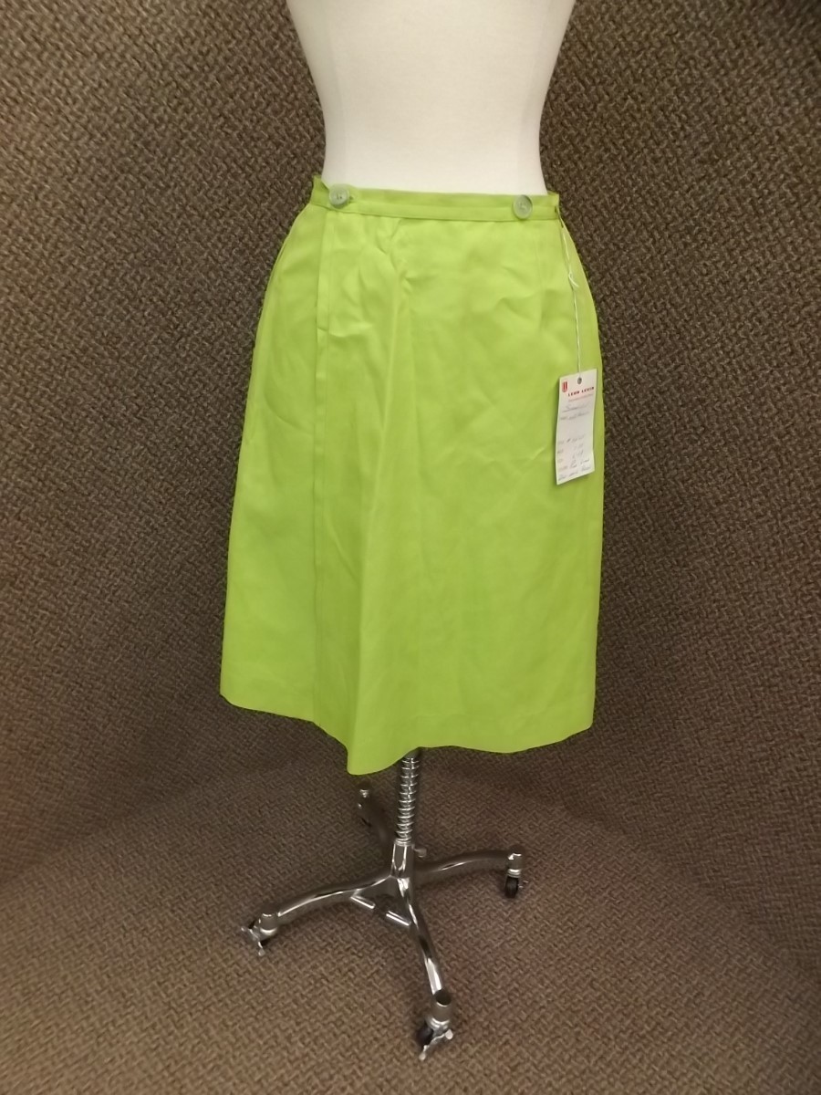 Summer Season Vtg 70s Leon Levin NEW Lime Green Sharkskin Wrap A-Line Skirt Sz S