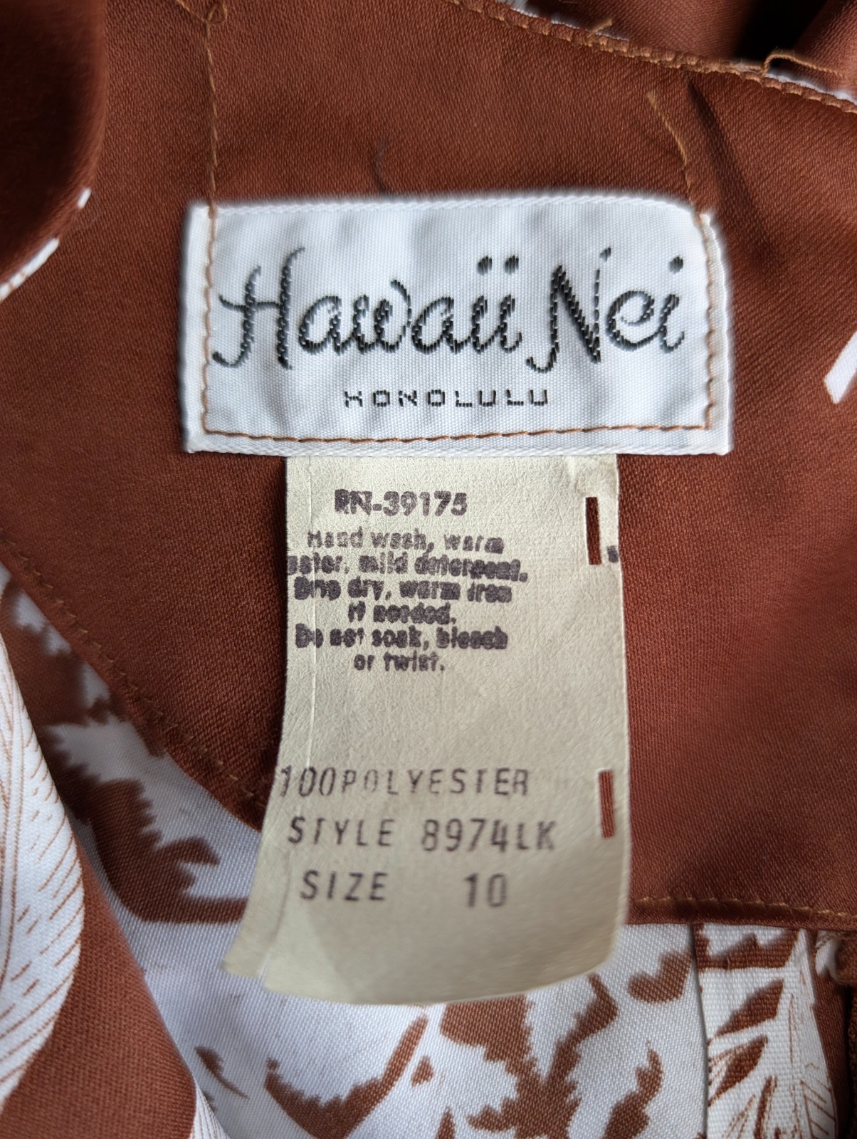 Vintage 70s 80s HAWAII NEI Honolulu Honeymoon Set Brown White Botanical Print 10