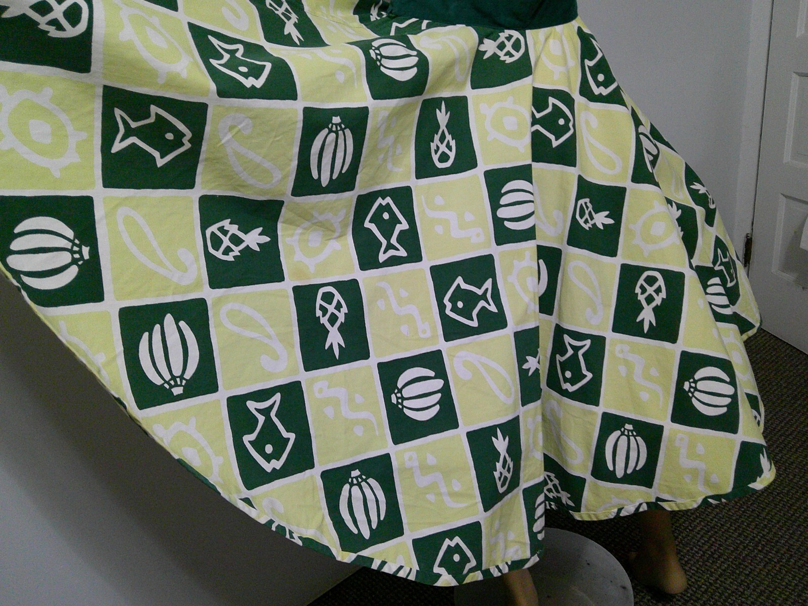 Vtg 50s Comida CARIB Elverhoj Handprint Novelty Cotton Full Circle Skirt Swing S