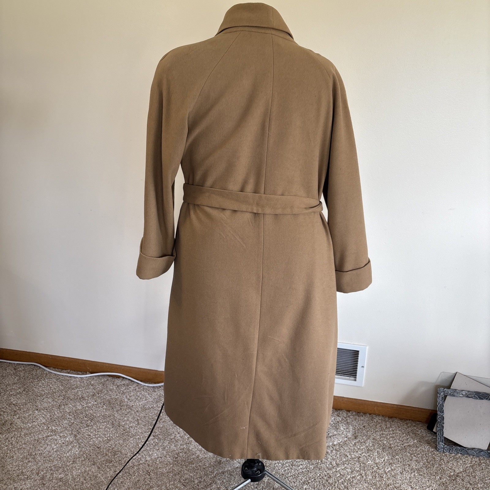 Vintage Donnybrook Womens Tan Wool Coat Full Length Size 10 Made In Russia