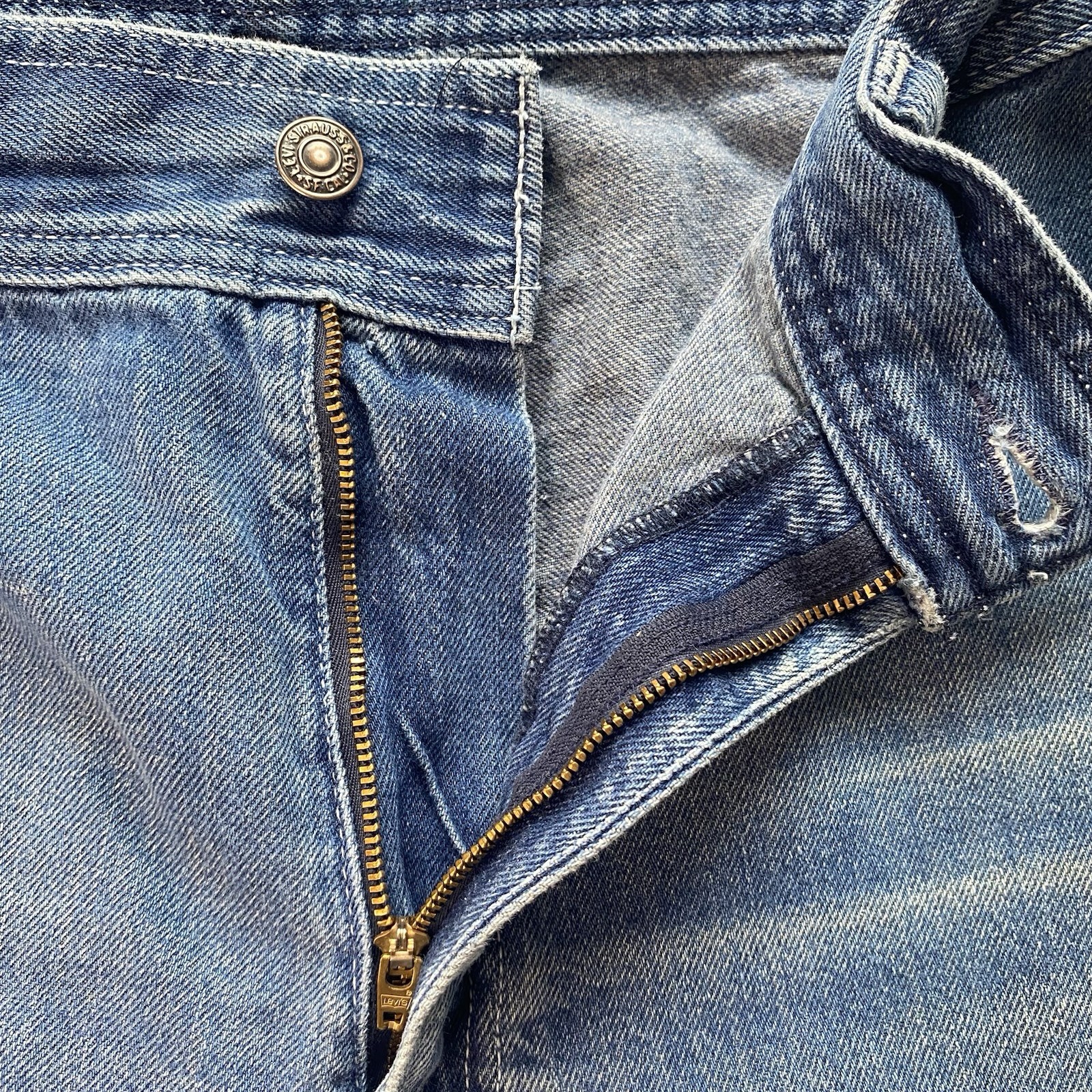 Vintage 70’s Levi’s Bell Bottom Denim Jeans. Boho. Hippie. Festival. Size 25/32.