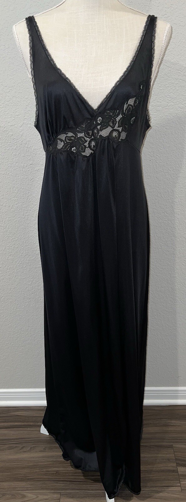 Vintage Vanity Fair Nightgown Black Maxi Sleeveless Front Slit Lace Rare Cut M