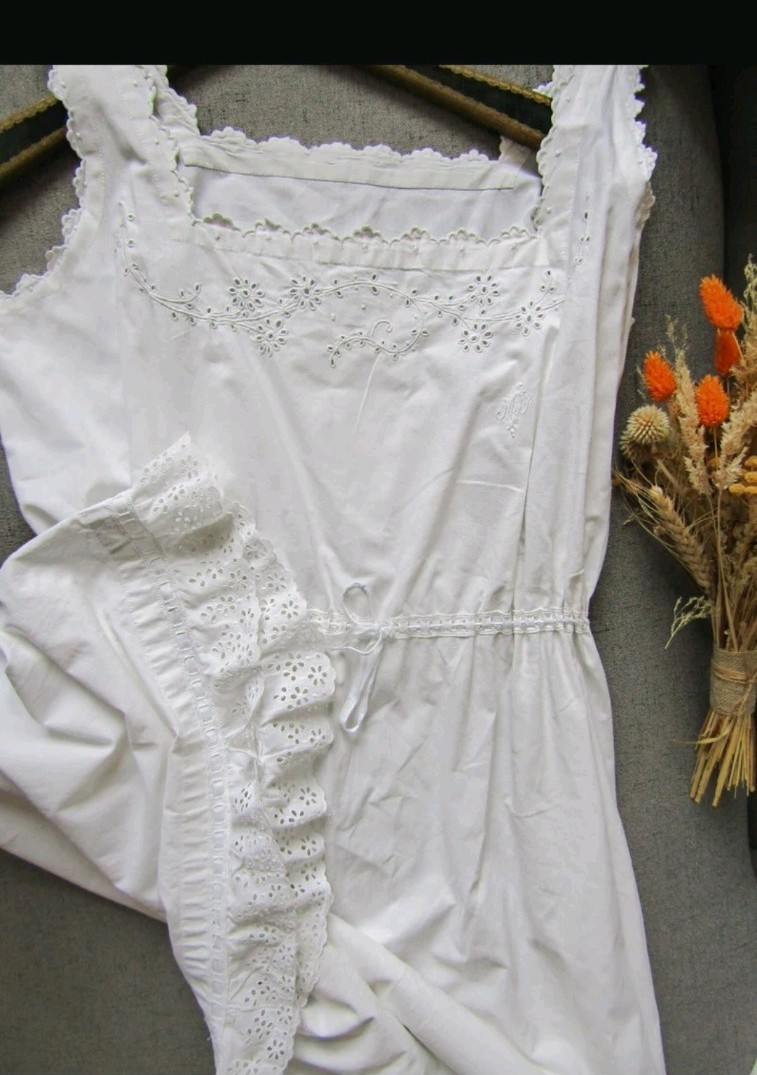VTG Antique Handmade 1900s French Broderie Anglaise White Cotton Nightgown