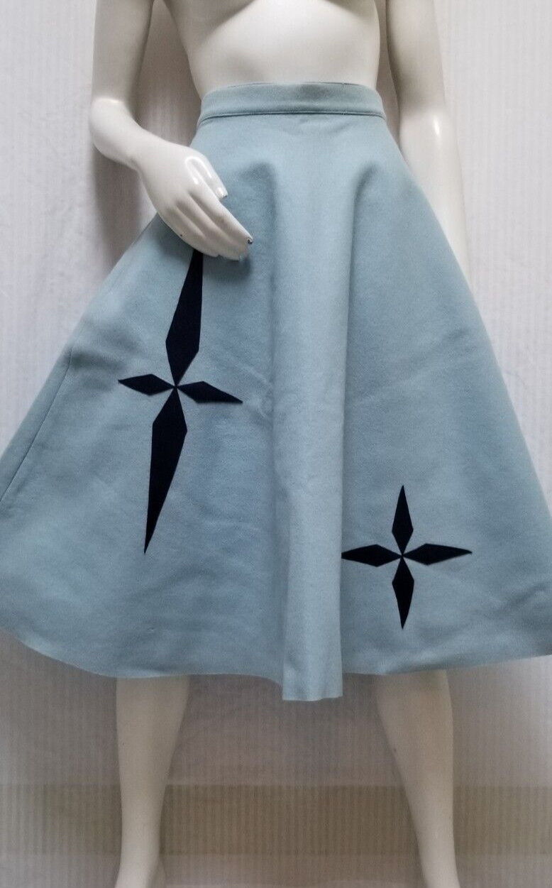 Vintage 1950’s GENY SPIELMANN’S Blue Felt Full SKIRT – Waist 26″