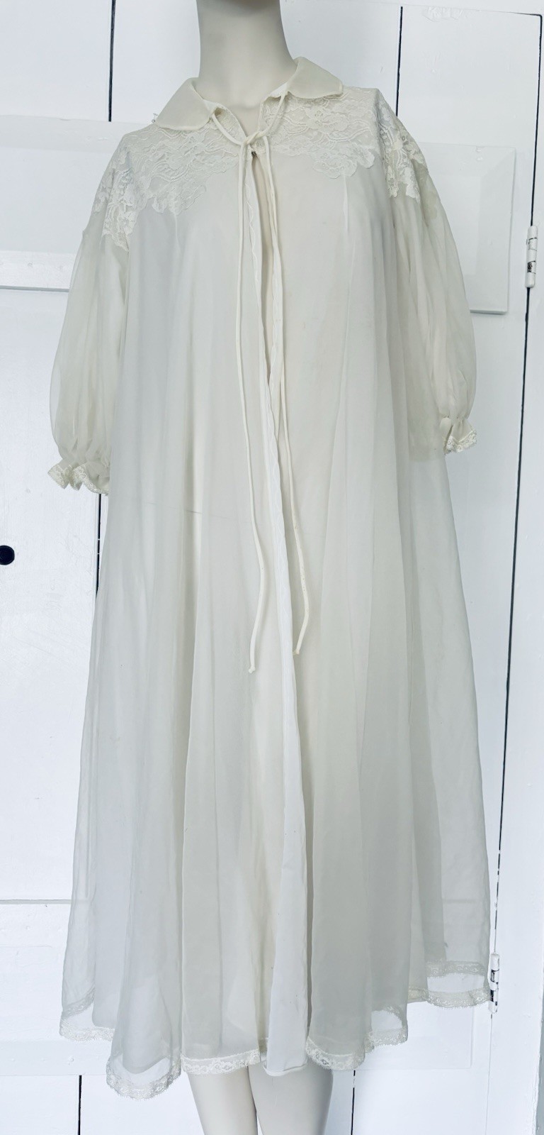 Vintage Gotham Gold Stripes Ivory Lace Lingerie Robe Chiffon Puffy Sleeves