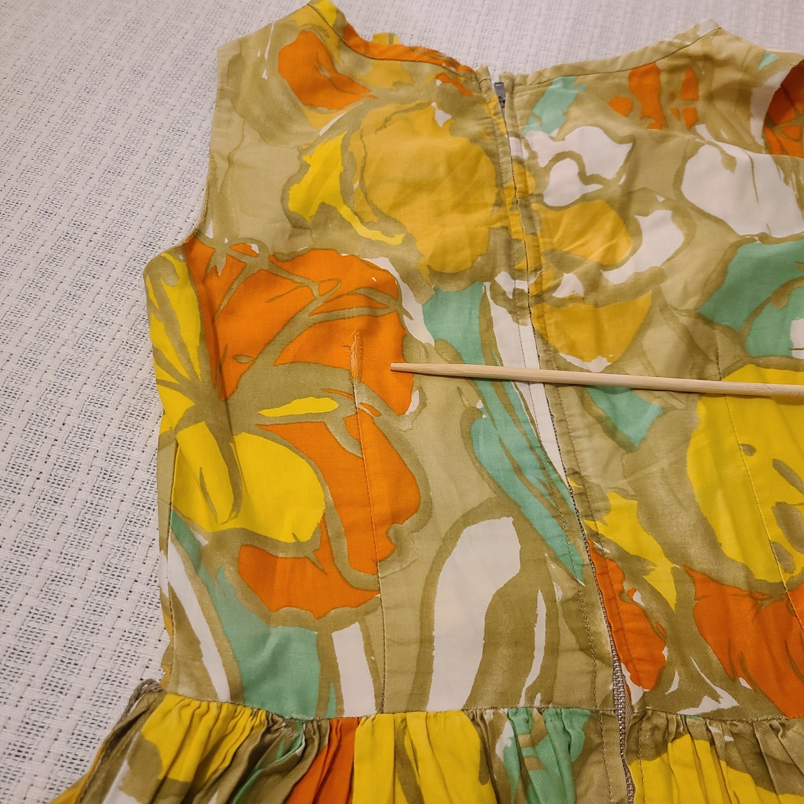 Vtg 60’s Loungecraft Original Floral Cocktail Dress XS Yellow Orange Tan Mad Men