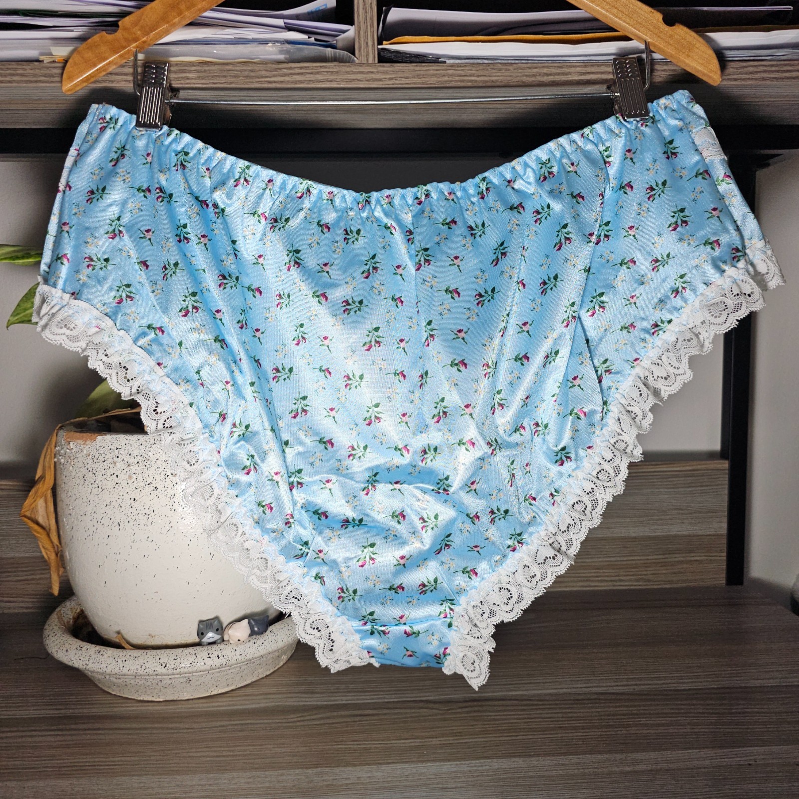 Glossy Floral Satin Panty Blue Bikini Sissy Nylon Lace Brief Sz 10-11 Hip 48-52″