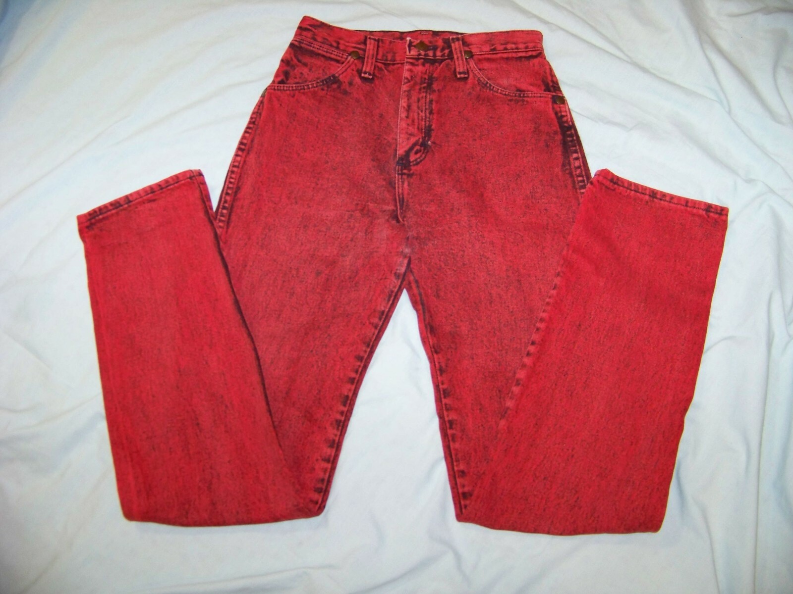 Women’s Wrangler Vintage Jeans – Red Black Acid Wash – 25 x 32