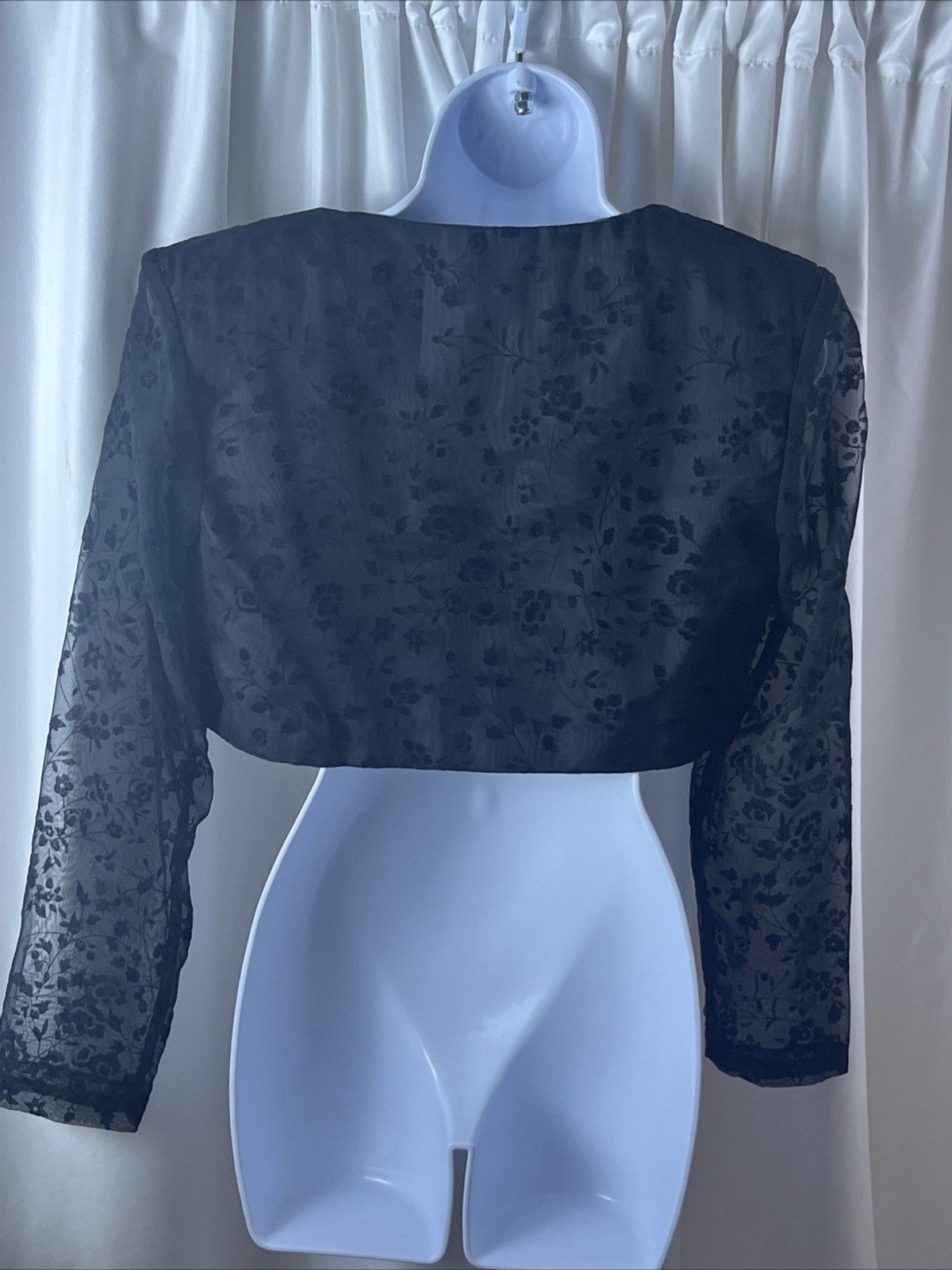 Vintage CDC Evening Women’s Black Flocked Lace Cropped Bolero Jacket Size 8